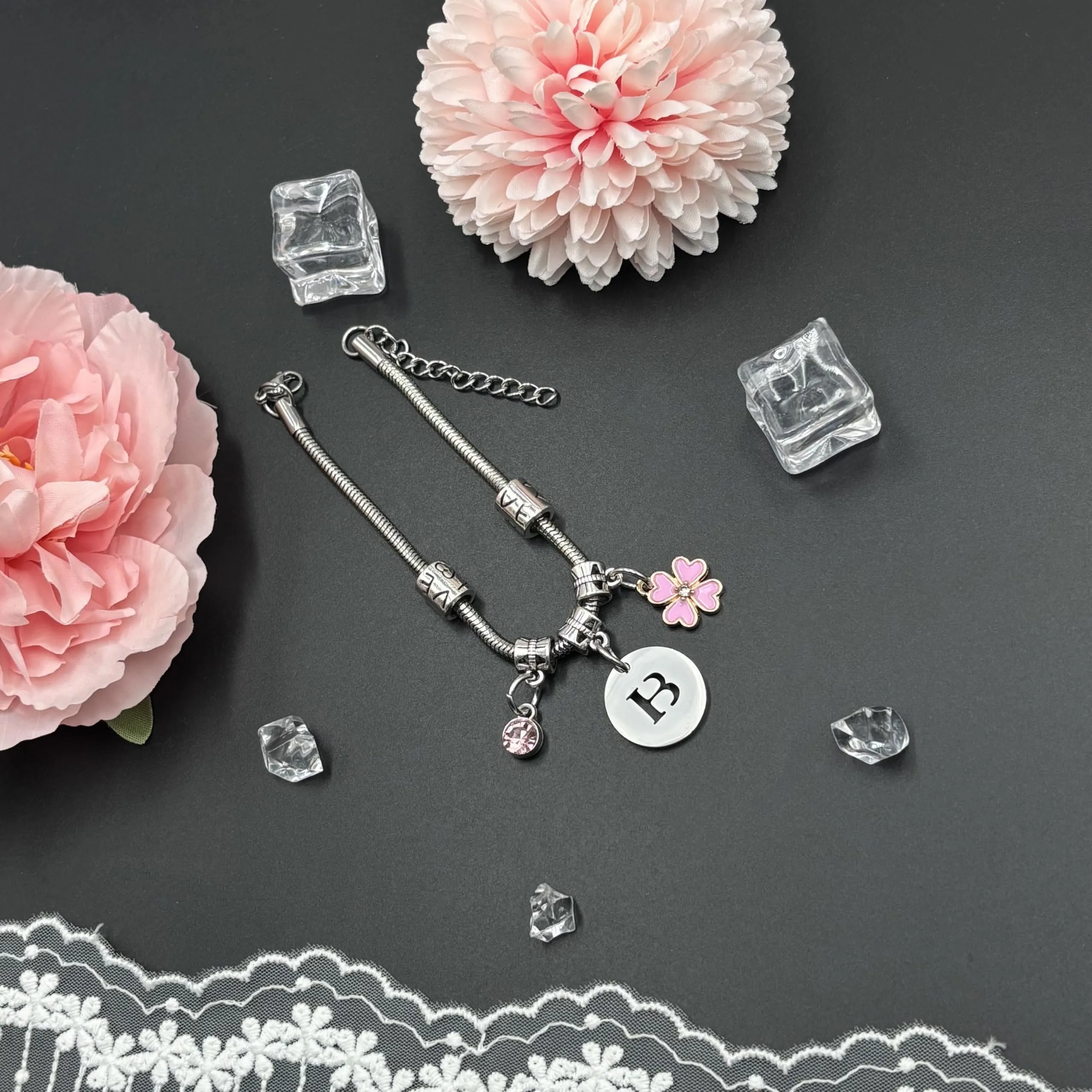 KJKJKJ A-Z 26 Lettera Iniziale Ciondolo Bracciale Personalizzato - Regalo per Donne, Figlia, Sorelle, Amici, Amante - Idee per Natale e Laurea - immagine 4