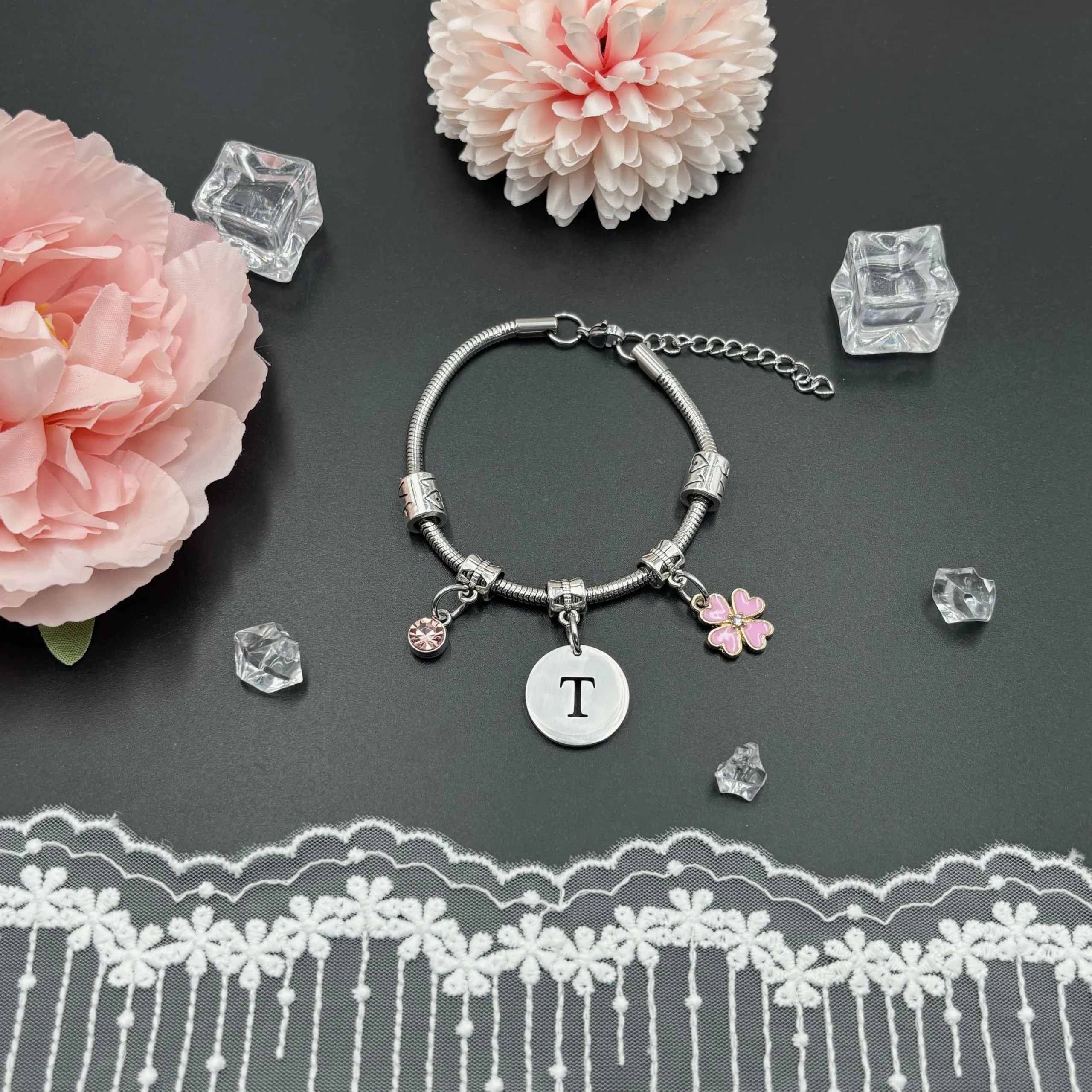 KJKJKJ A-Z 26 Lettera Iniziale Ciondolo Bracciale Personalizzato - Regalo Figlia, Sorelle, Amici, Amante - Idea Natale, Laurea - immagine 3