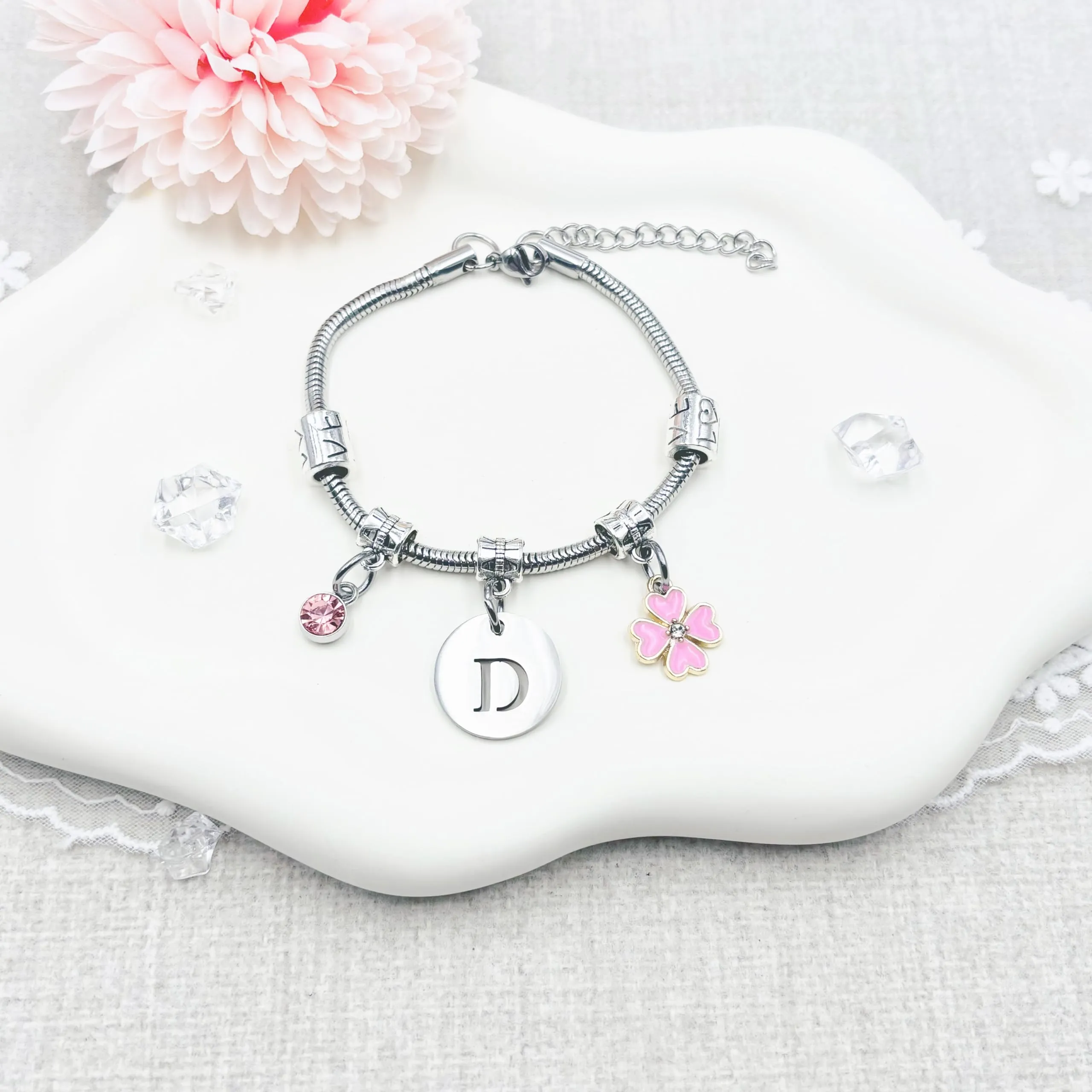 KJKJKJ A-Z 26 Lettera Iniziale Ciondolo Bracciale Donne Natale Regalo Personalizzazione Idee Regalo di Compleanno,Figlia Sorelle Amici Amante Compleanno Natale Laurea - immagine 3