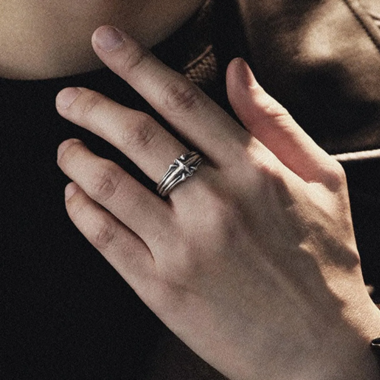 KONFEN Anello Stella Uomo, Vichingo Anelli Intagliati Regolabile per Uomo Materiale Ipoallergenico, Vintage Hip Pop Anelli Aperti Gothic Punk Classic Unique Texture Mens Jewellery, Argento - immagine 3
