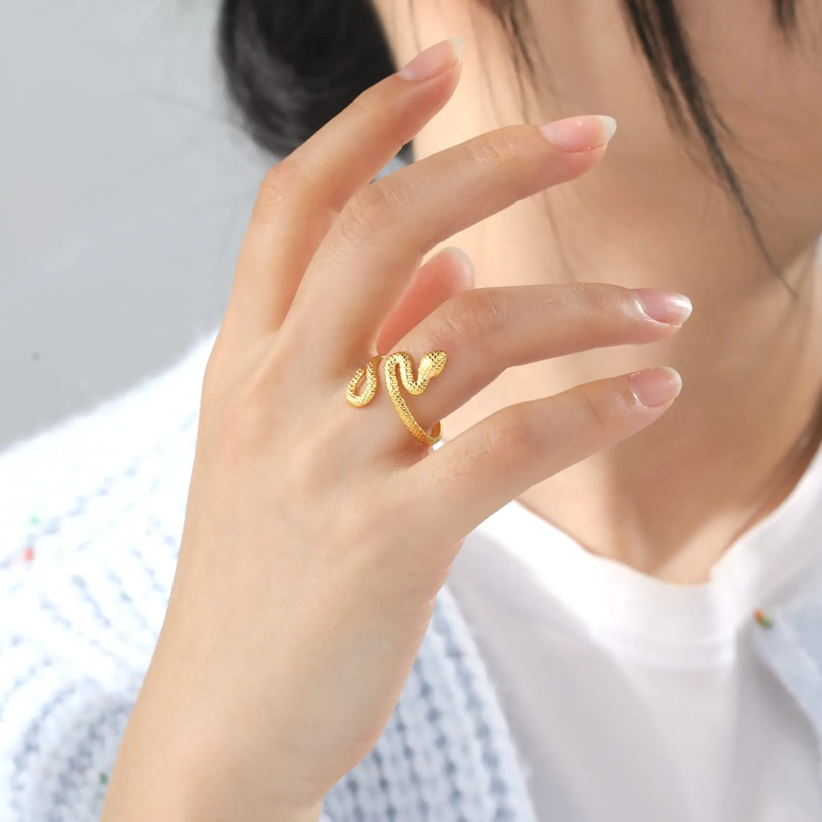 TEAMER serpente anello in acciaio inox regolabile dito Wrap Snake impilare Punk serpente animale gioielli per le donne(Stile 2 - Oro, Regolabile) - immagine 3