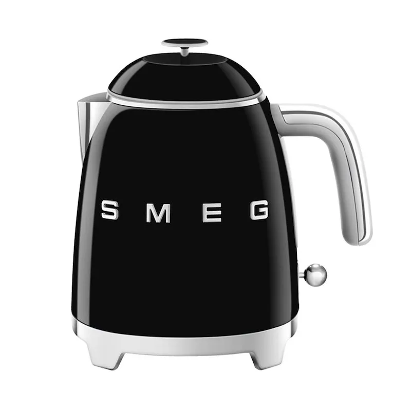 Smeg Mini Bollitore 50's Style – Nero LUCIDO – KLF05BLEU - immagine 1