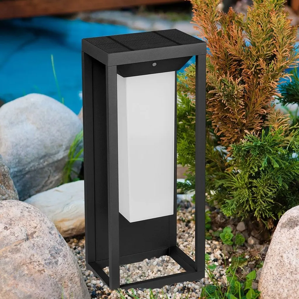 V-TAC PRO Lampada Solare LED Chip Samsung da Muro Esterno 2W Rettangolare Sensore di Movimento Crepuscolare e Modalità di Luminosità Costante 3000K 29cm - immagine 1