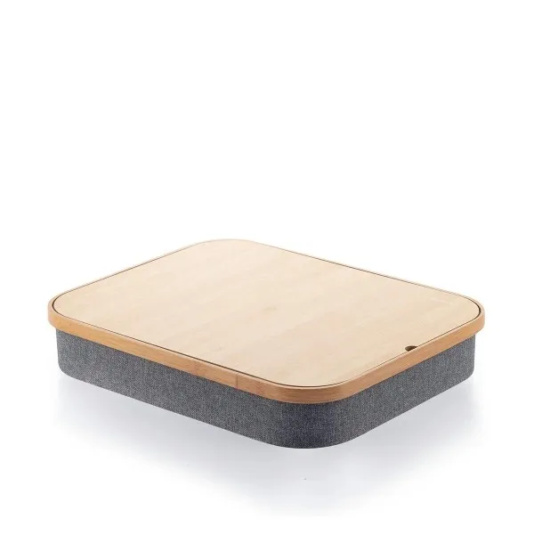 Supporto per laptop grande Innovagoods - Multifunzionale - Vassoio portaoggetti - Cinghia di fissaggio interna - 405x33x65 cm - Colore legno e grigio - immagine 1