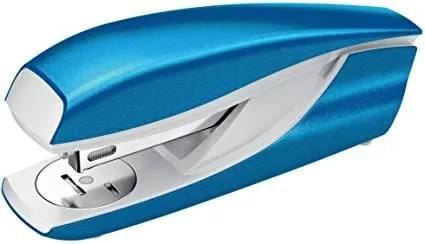 Cucitrice metallica Petrus 635 - Fino a 30 fogli - Dispositivo di rimozione punti integrato - Pinzatura chiusa aperta e inchiodata - Colore blu metallizzato - immagine 1