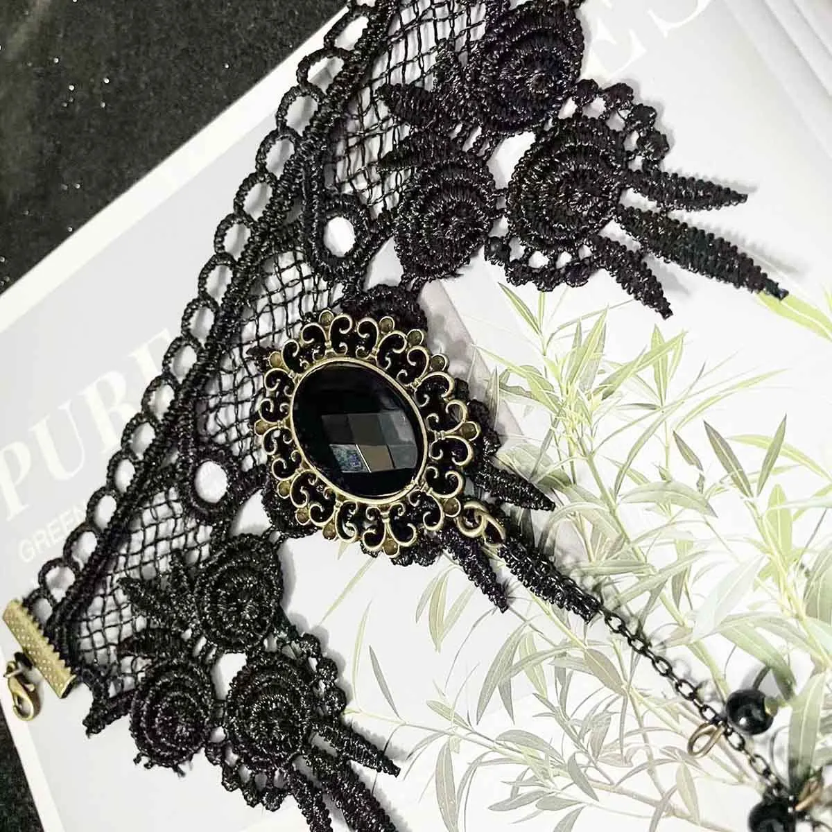 Carufin Collane con girocollo in pizzo nero sexy Collane con nappa gotica Girocollo Accessori per feste di Halloween per donne e ragazze (Bracciali ad anello rosa) - immagine 6