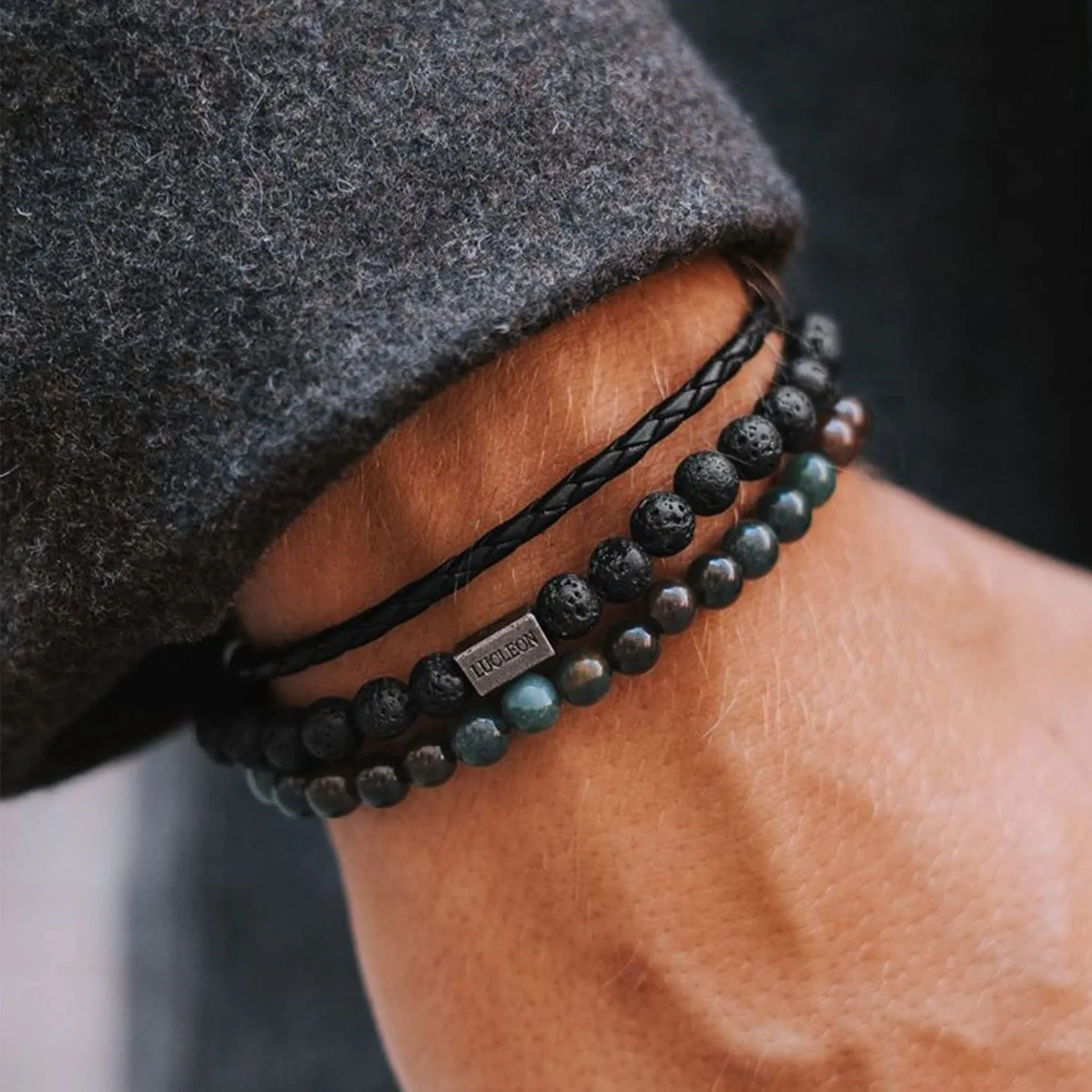 Bracciale Occhio di Tigre 8MM per Uomo e Donna - Set di Braccialetti Elasticizzati in Pietra Lavica e Naturale - Regolabile con Perline di Cristallo Nero - Idea Regalo - immagine 2