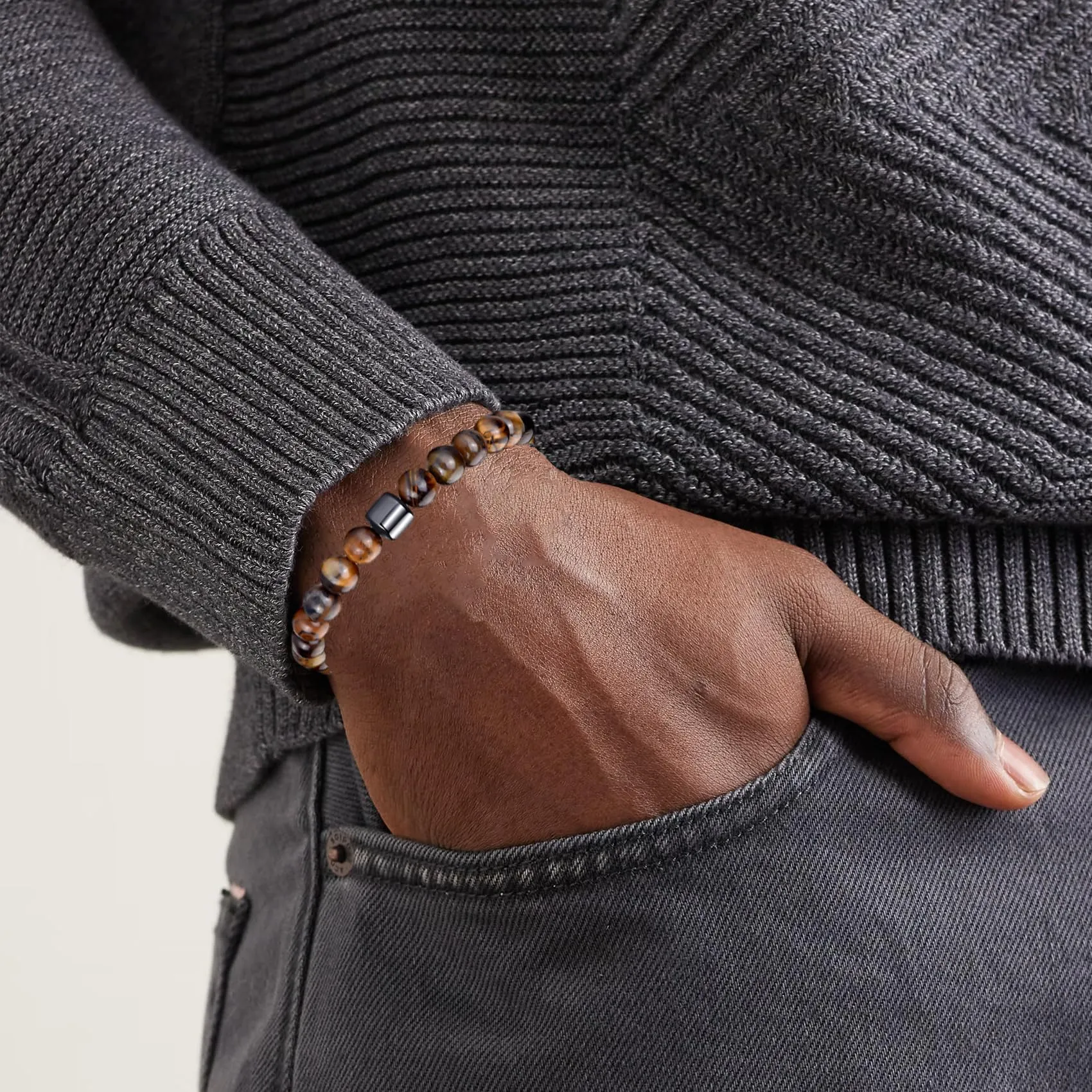 RANKEEF Bracciale Occhio di Tigre per Uomo 8MM Bracciale con Perline in Pietra Naturale Set Braccialetti Elasticizzati in Pietra Lavica Regolabile con Perline di Cristallo Nero per Uomo Donna Regali - immagine 5