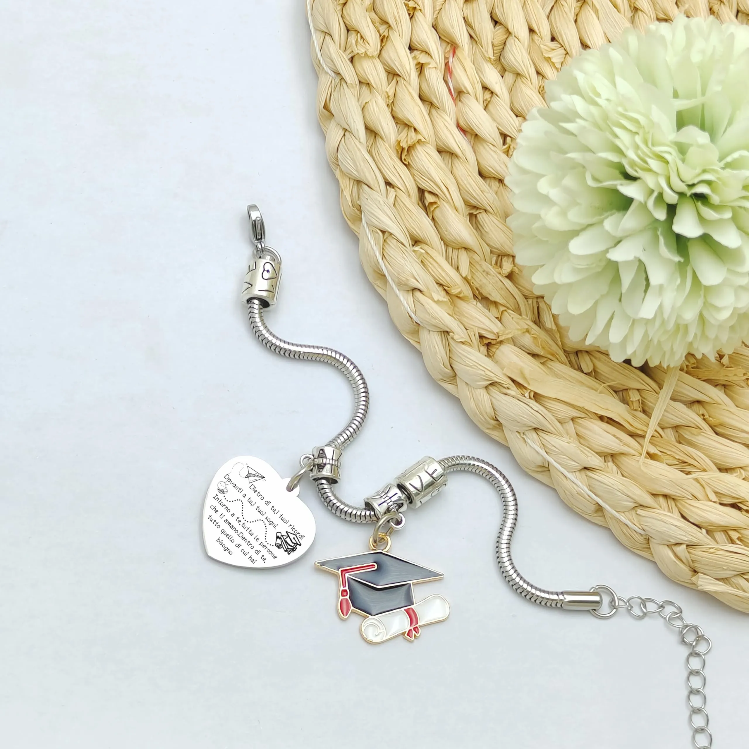 Regalo di laurea per lei regalo laurea donna bracciale-Dietro di te tutti i tuoi ricordi braccialetto donne regali braccialetto ispiratore per il maestro del liceo regalo bracciale amicizia (1) - immagine 2