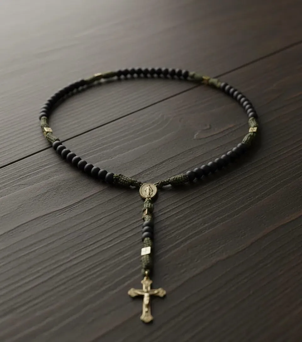 Collana con rosario in paracord resistente e robusto in metallo color bronzo antico, perline di preghiera nere opache con medaglia di San e crocifisso (Croce di Gesù con medaglia miracolosa) - immagine 7