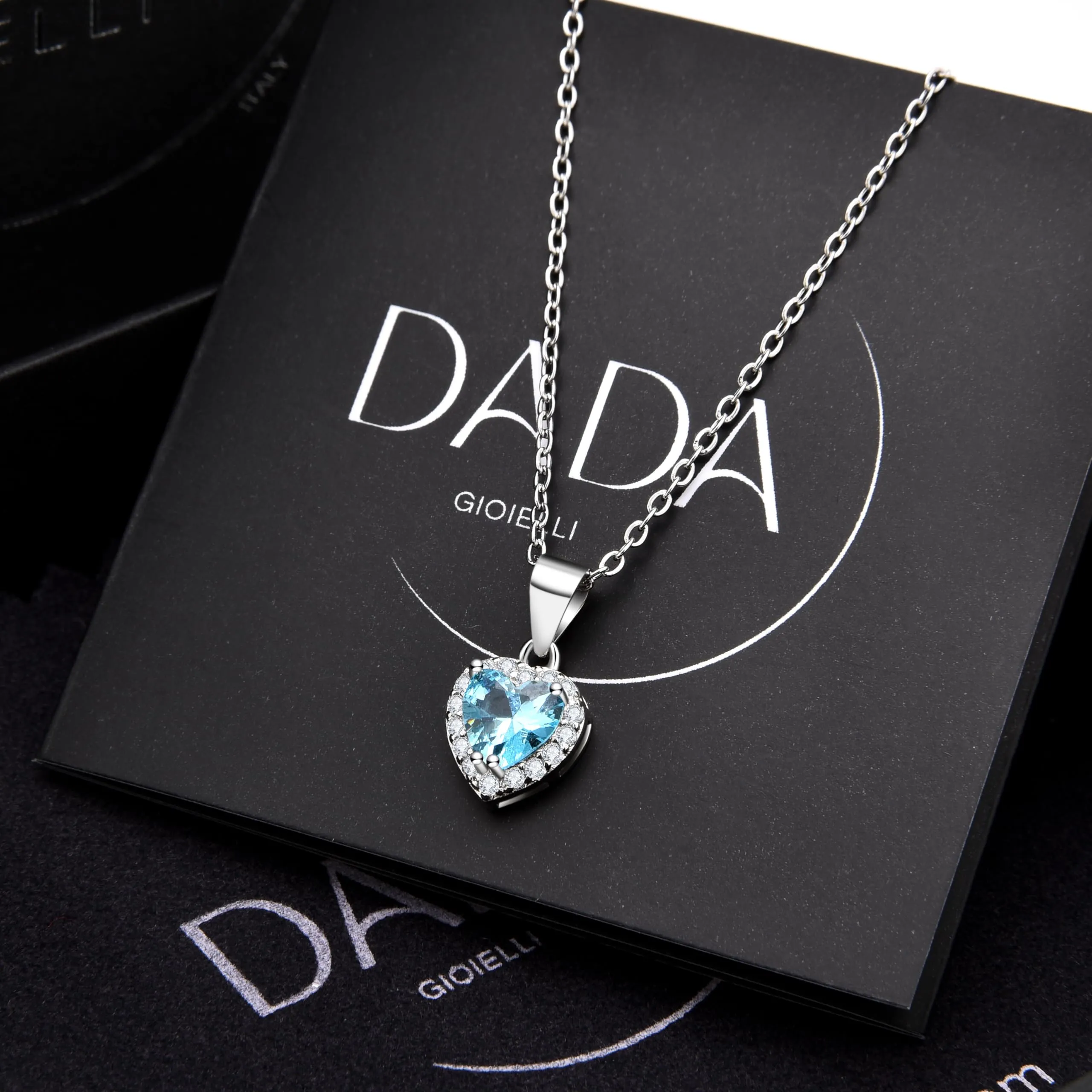 Dada Gioielli - Collana Cuore 9mm Punto Luce Argento 925 Con Zirconi Brillanti Catenina 45+5cm (Azzurro Acquamarina) - immagine 4