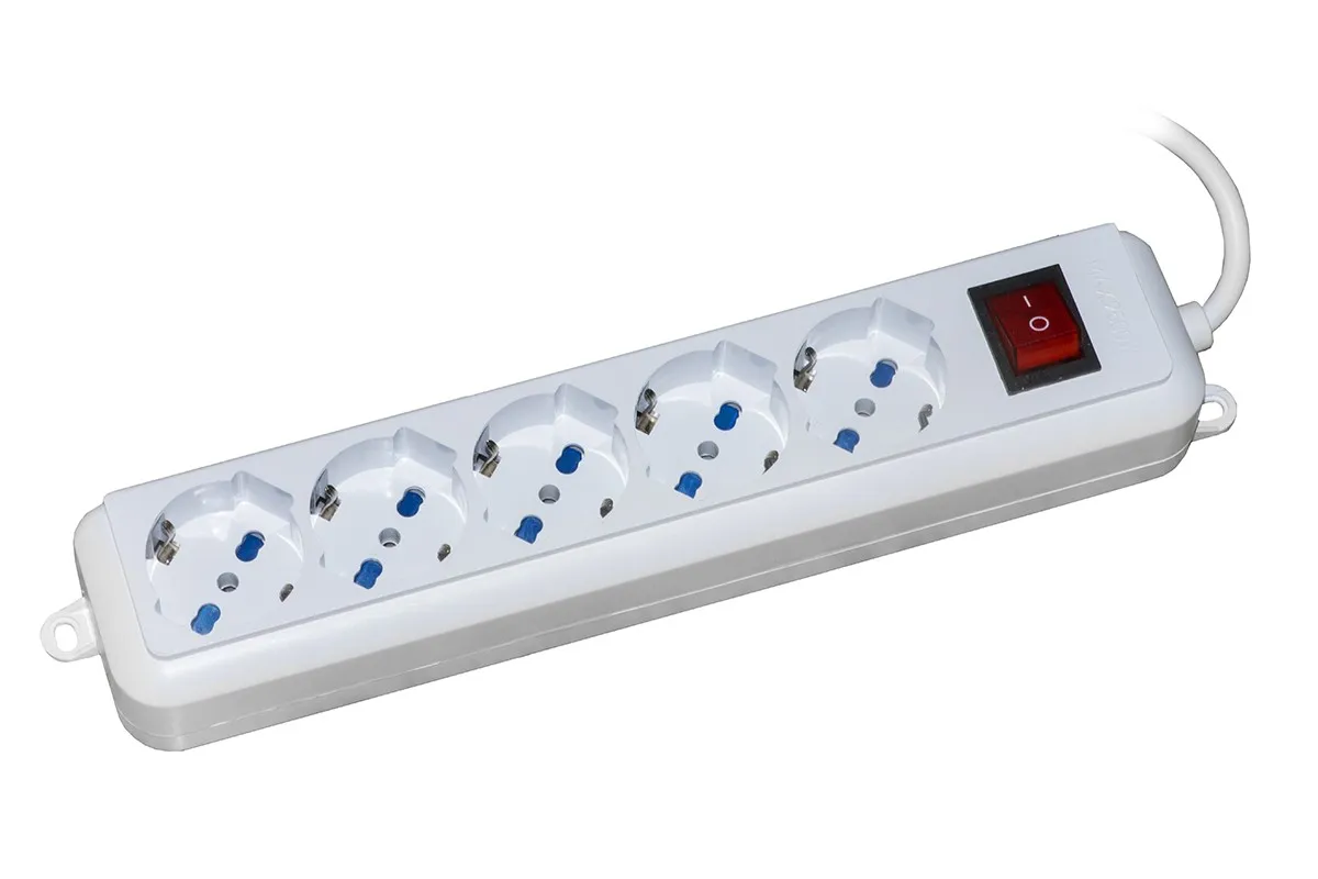 Multipresa 5 Prese Universali Ita/Schuko 10/16 A - Spina 16 A Con Interruttore Cavo Mt 3 - immagine 1
