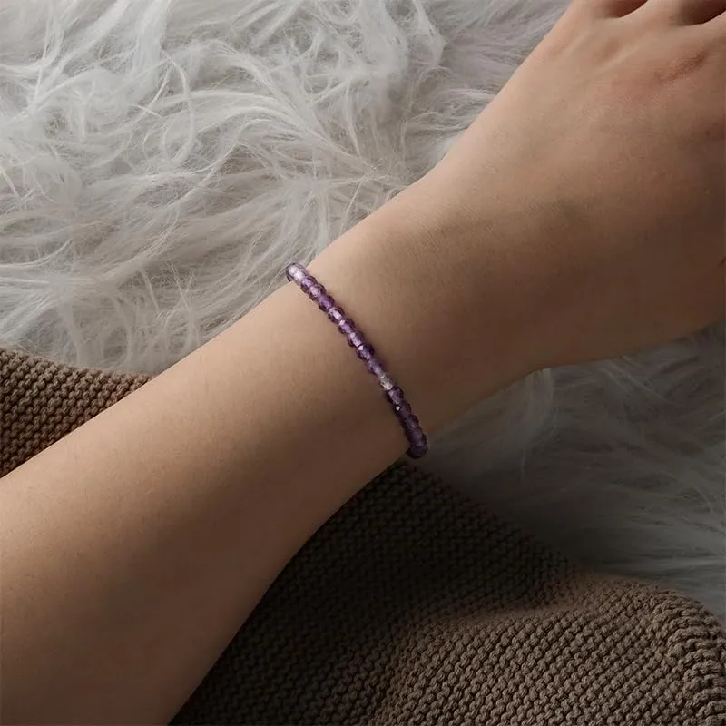 Ruby Bracciale con perle da donna - Bracciale di alta qualità da 4 mm realizzato con pietre naturali autentiche sfaccettate - Con confezione regalo inclusa - immagine 2