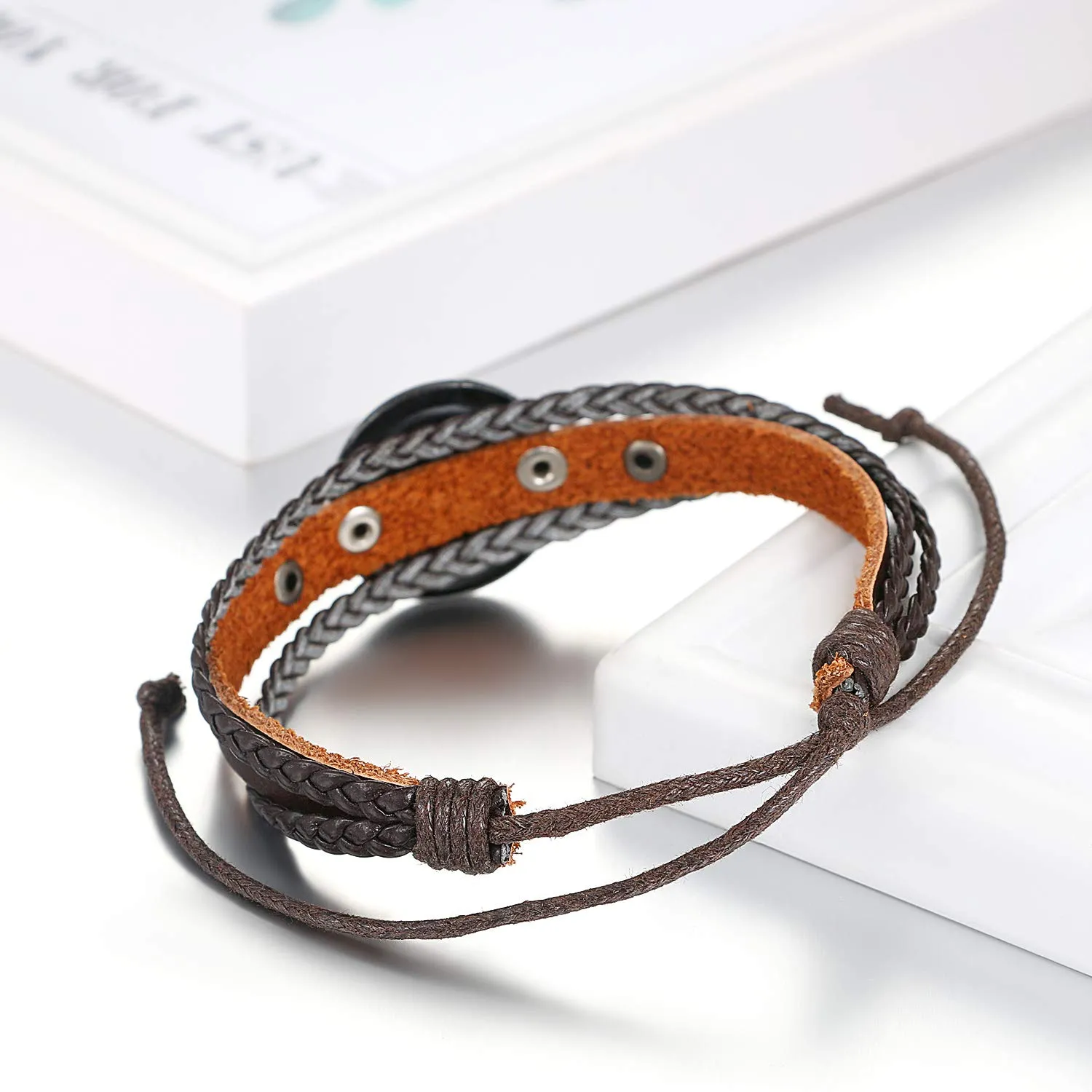 Flongo 2pcs Bracciali per Amanti Coppie, Yin Yang Tai Chi Ciondolo Nero Bianco, Bracciali in Pelle Intrecciata Tribal, Buon Regalo di San Valentino/Natale - immagine 3