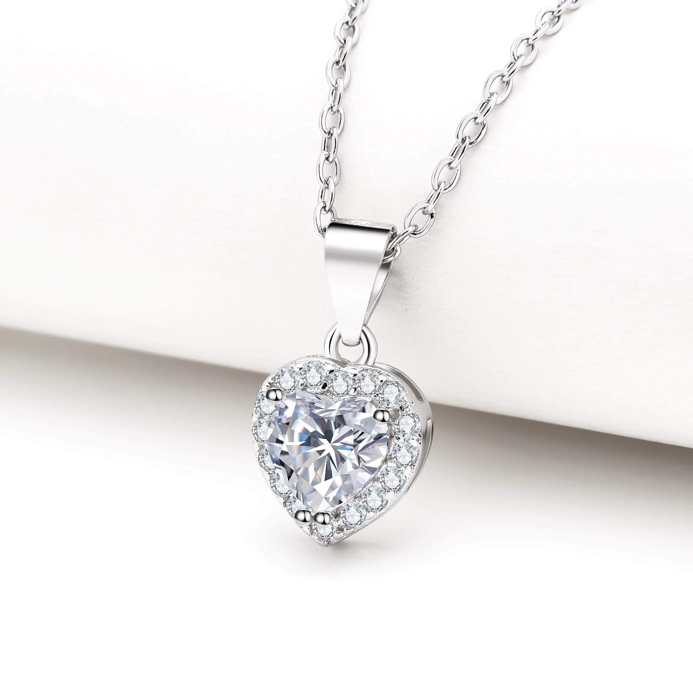 Dada Gioielli - Collana Cuore 9mm Punto Luce Argento 925 Con Zirconi Brillanti Catenina 45+5cm (Zircone Bianco) - immagine 4