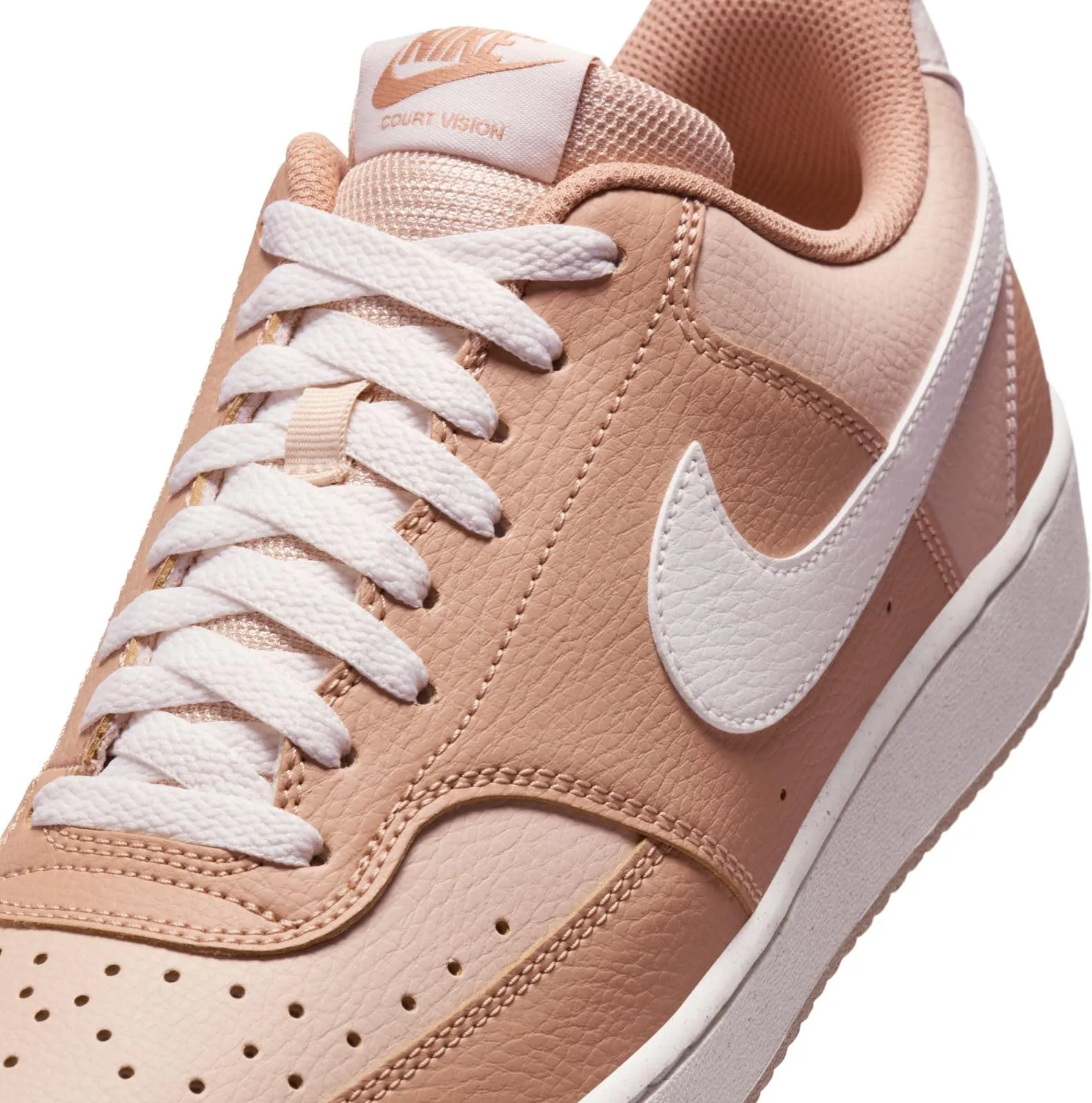 NIKE IB4495-126 Court Vision Lo Uomo, SANDDRIFT/Sail-Hemp EU 46 - immagine 7