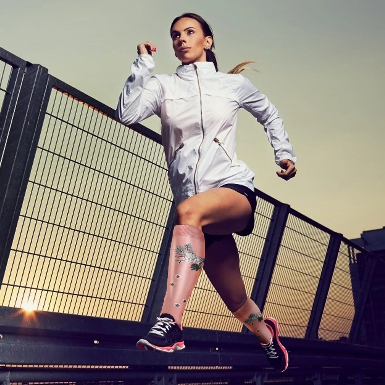 DRESHOW 4 Paia Calze a Compressione per Donna e Uomo Circolazione Miglior Supporto Alla per Atletica,Corsa,Ciclismo,Viaggi - immagine 4