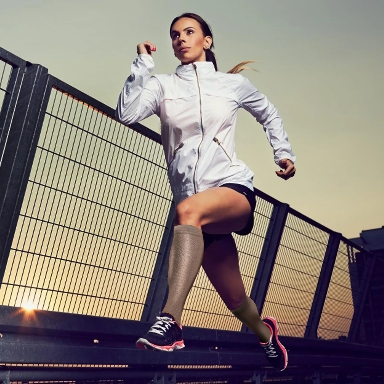 DRESHOW 4 Paia Calze a Compressione per Donna e Uomo Circolazione Miglior Supporto Alla per Atletica,Corsa,Ciclismo,Viaggi - immagine 6
