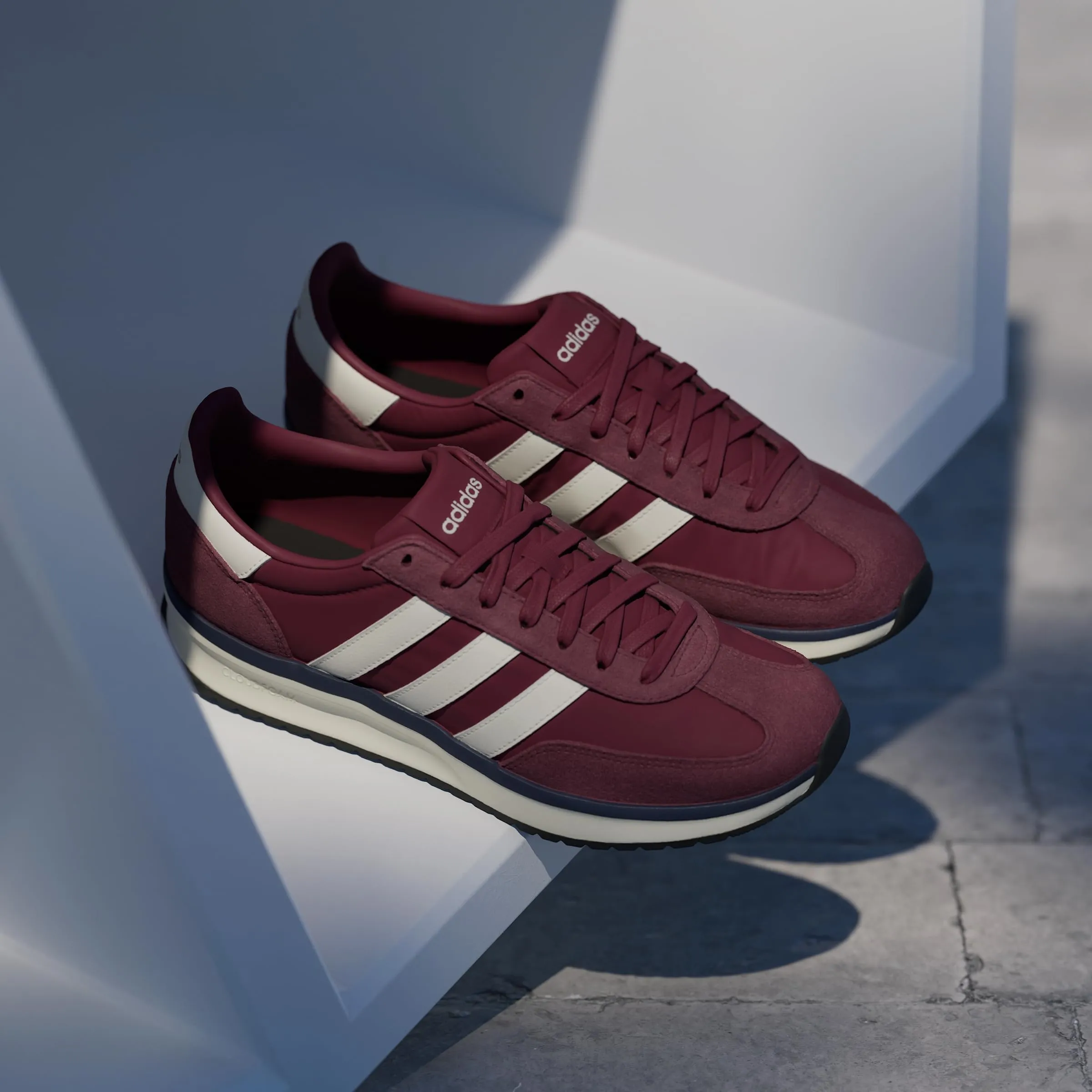adidas Uomo Run 70S 2.0 Shoes, Shadow Red/off White/Dark Blue, 40 EU - immagine 9
