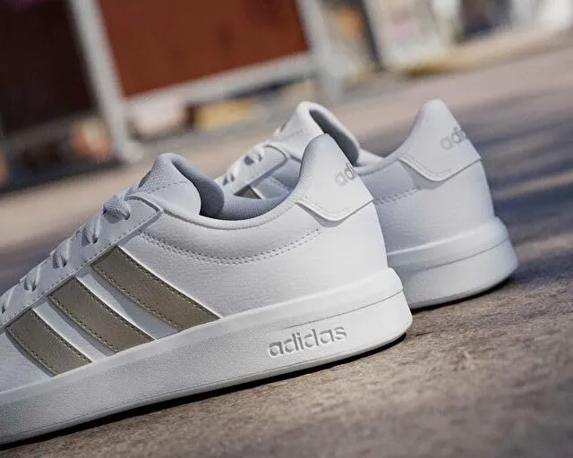 adidas Donna Grand Court Base 3.0 Shoes, Ftwr White/Cyber Met./Ftwr White, 37 1/3 EU - immagine 2