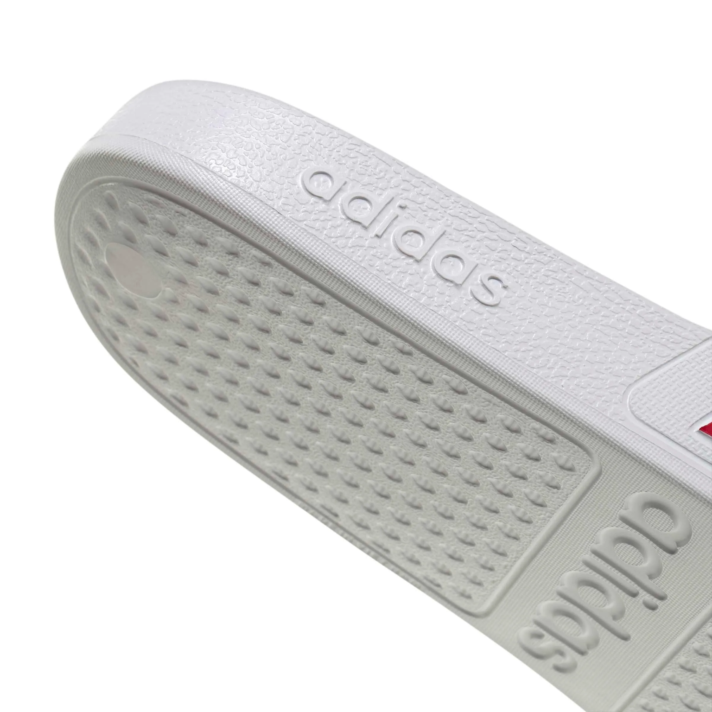adidas Unisex Adilette Aqua Slides Ftwr White/Team Power Red 2/Crew Yellow 9 UK 43 EU - immagine 5