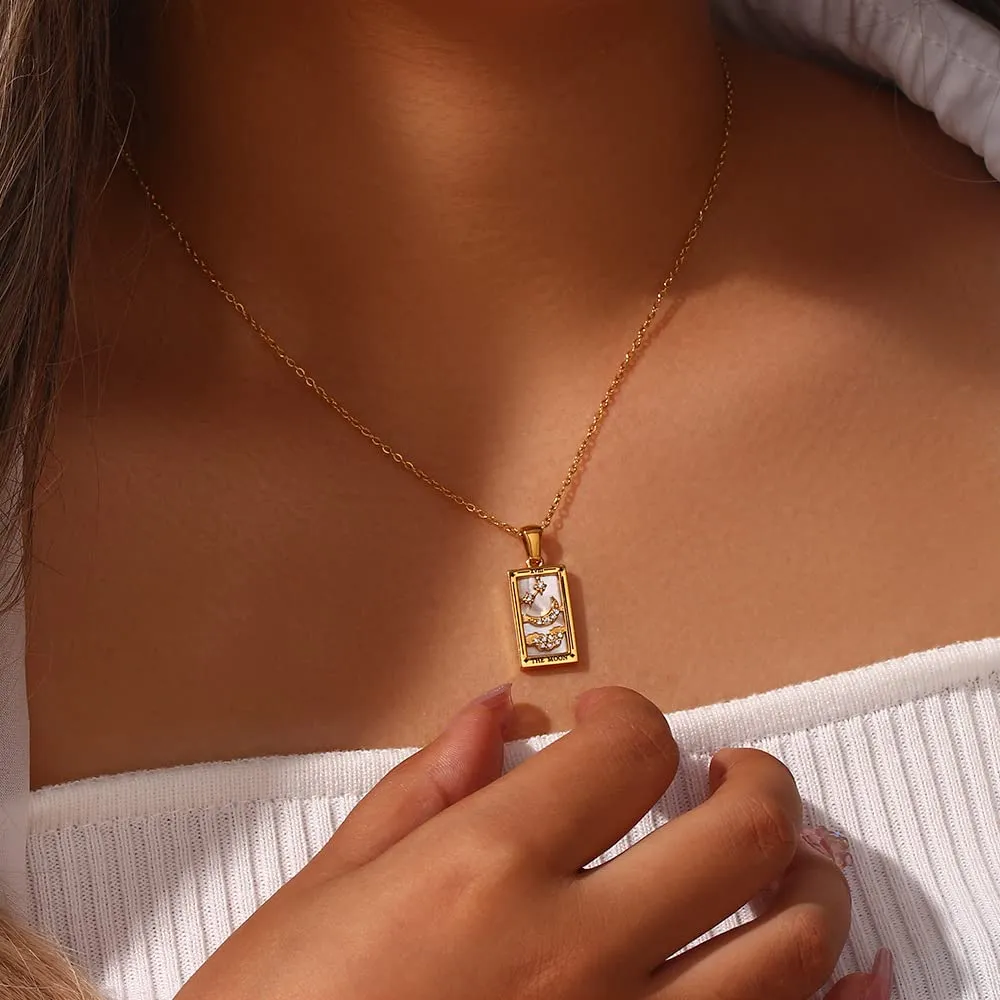 fdsmall Collana da donna, con ciondolo a forma di mappa dei tarocchi, in acciaio inox dorato, con zirconi, gioiello da donna, Taglia unica, Metallo, Non pietra preziosa - immagine 2