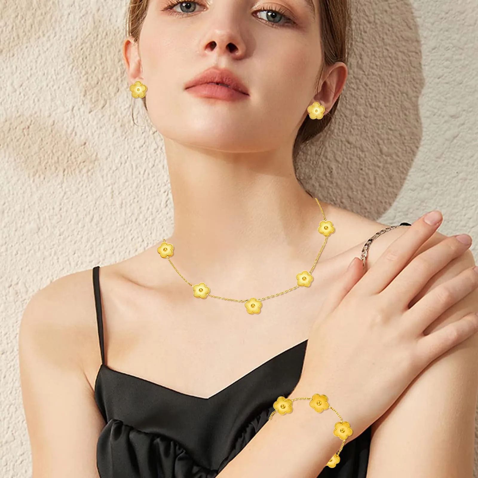 XIWCAFC Parure Gioielli Quadrifoglio da Donna 18K Placcato Oro Acciaio Inossidabile Fortunato Quadrifoglio Collana Orecchini Bracciali Set di Gioielli Sposa Regalo Dirndl Gioielli (Oro) - immagine 4
