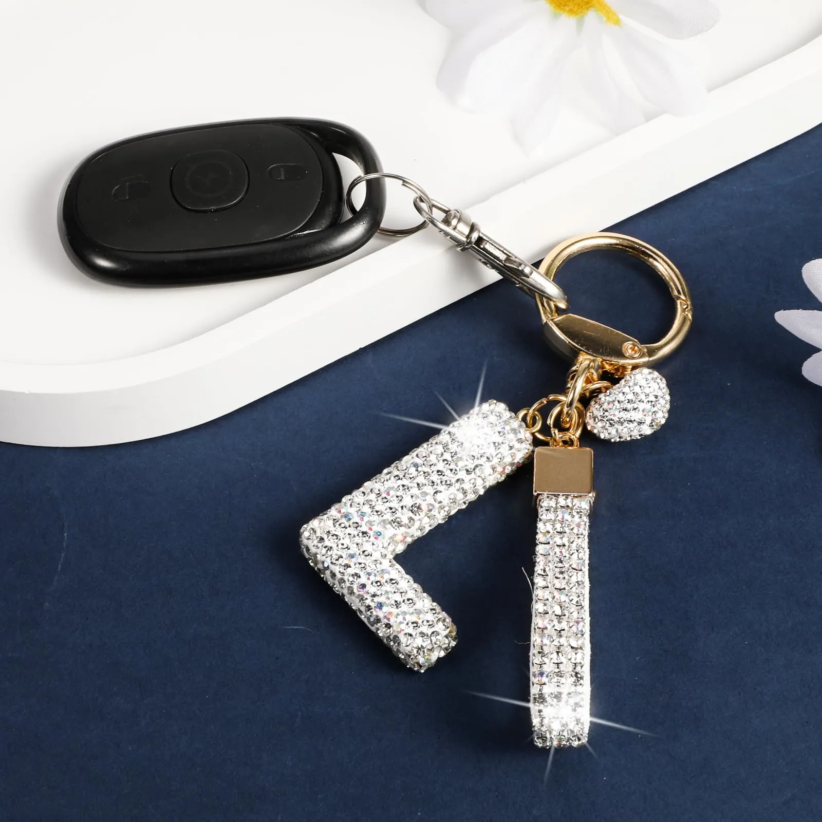 MWOOT Cristalli Lettera Portachiavi L, Carini Keyring Ciondoli con Nome, Iniziale Anelli Portachiavi Donna, Casa Nuova Accessori Macchina Auto Keychain Regalo Amica Compleanno - immagine 6
