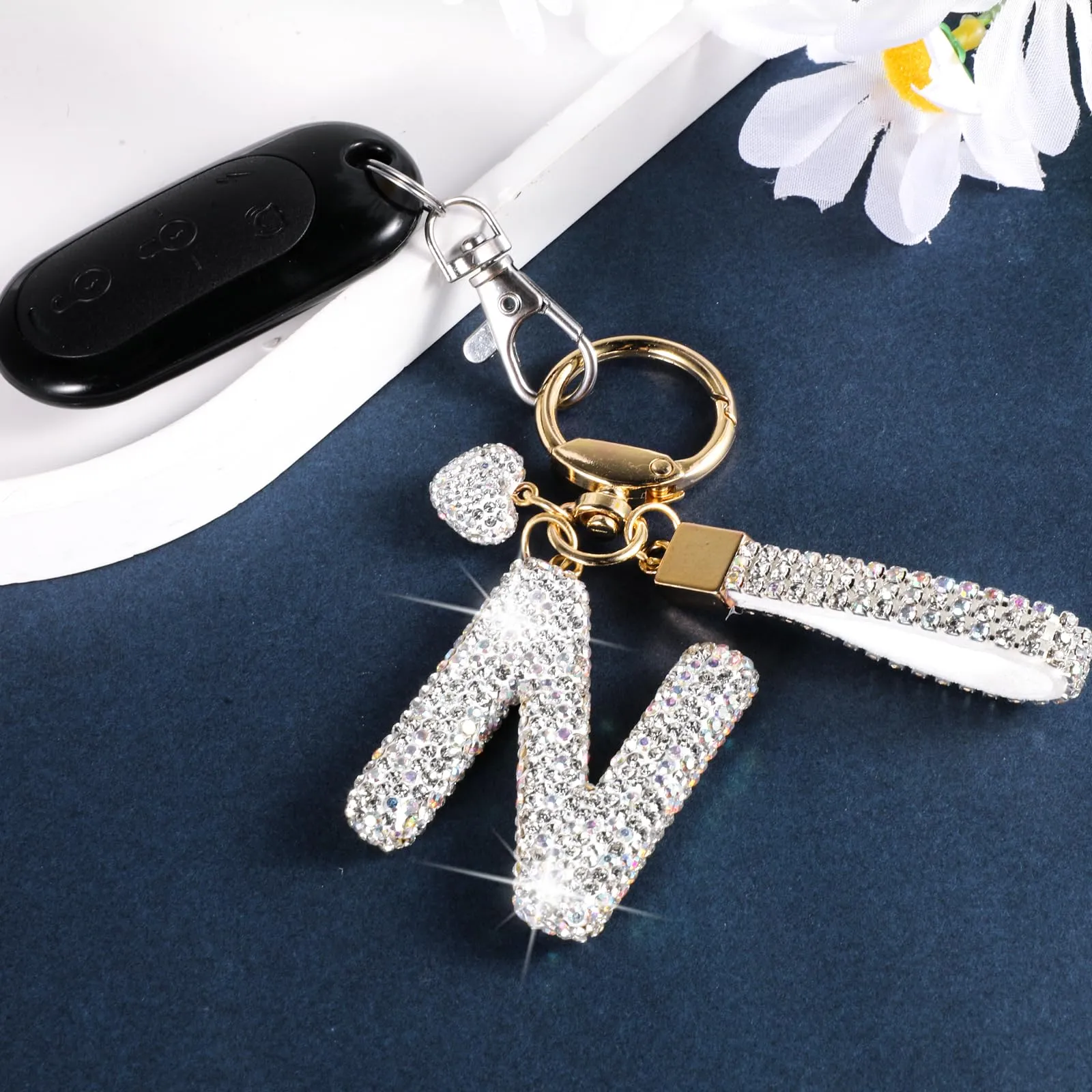 MWOOT Portachiavi a forma di lettera con strass, portachiavi Silvery con nome carino per auto, portachiavi per auto, borsa a mano, accessori per il compleanno per donna (N) - immagine 4