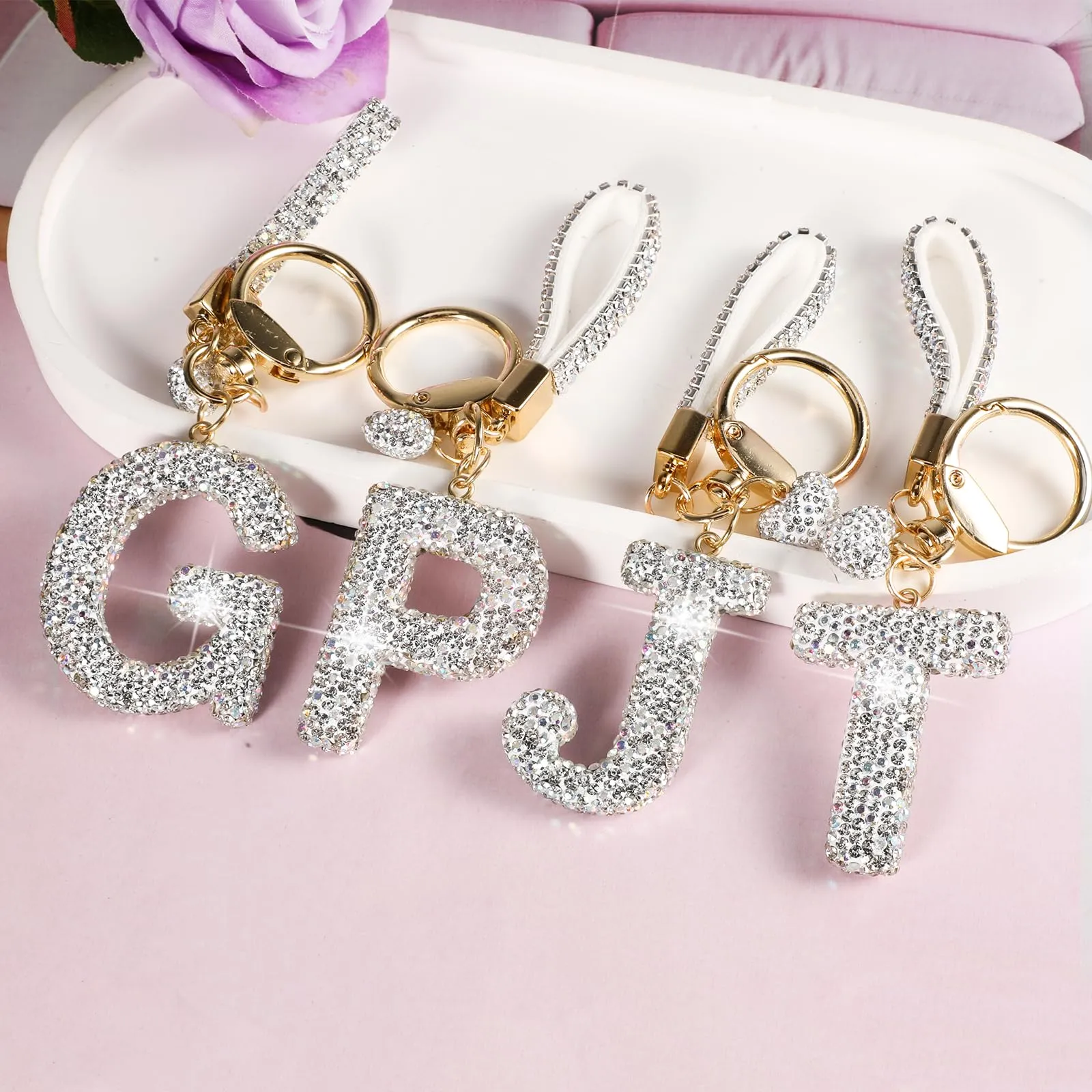 MWOOT Cristalli Lettera Portachiavi, Carini Keyring Ciondoli con Nome, Iniziale Anelli Portachiavi Donna, Casa Nuova Accessori Macchina Auto Keychain Regalo Amica Compleanno(V) - immagine 5