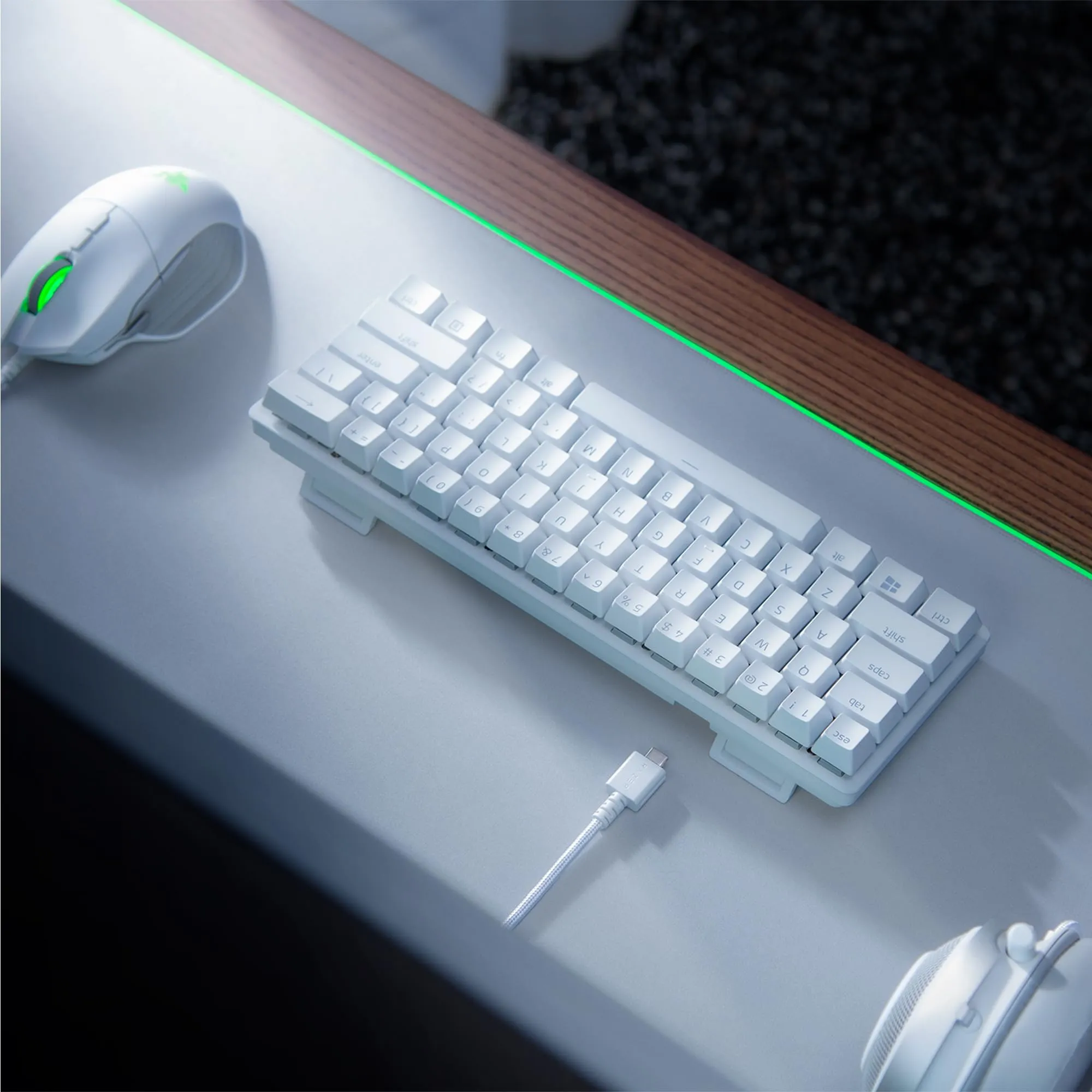 Razer Huntsman Mini (Interruttore Rosso) - Tastiera da Gioco Compatta al 60% (Interruttori Ottico- Lineari, Copri Tasti Doubleshot PBT, Cavo USB-C Rimovibile) Layout USA | Mercury Bianco - immagine 8