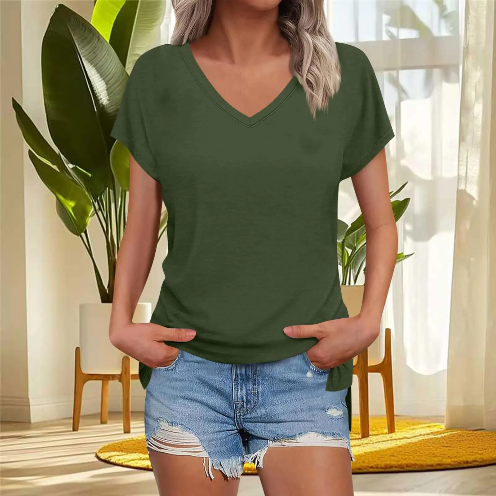 Masrin Maglietta da donna in tinta unita, con scollo a V, a maniche corte, maniche raglan, vestibilità normale, top con spacco laterale, tunica estiva, verde militare, M - immagine 3