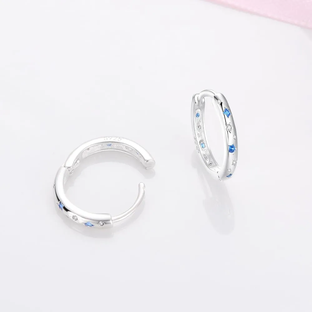 QIKAOLA S925 Orecchini in argento da donna Orecchini a cerchio ipoallergenici Orecchini Huggie con zirconia cubica - immagine 4