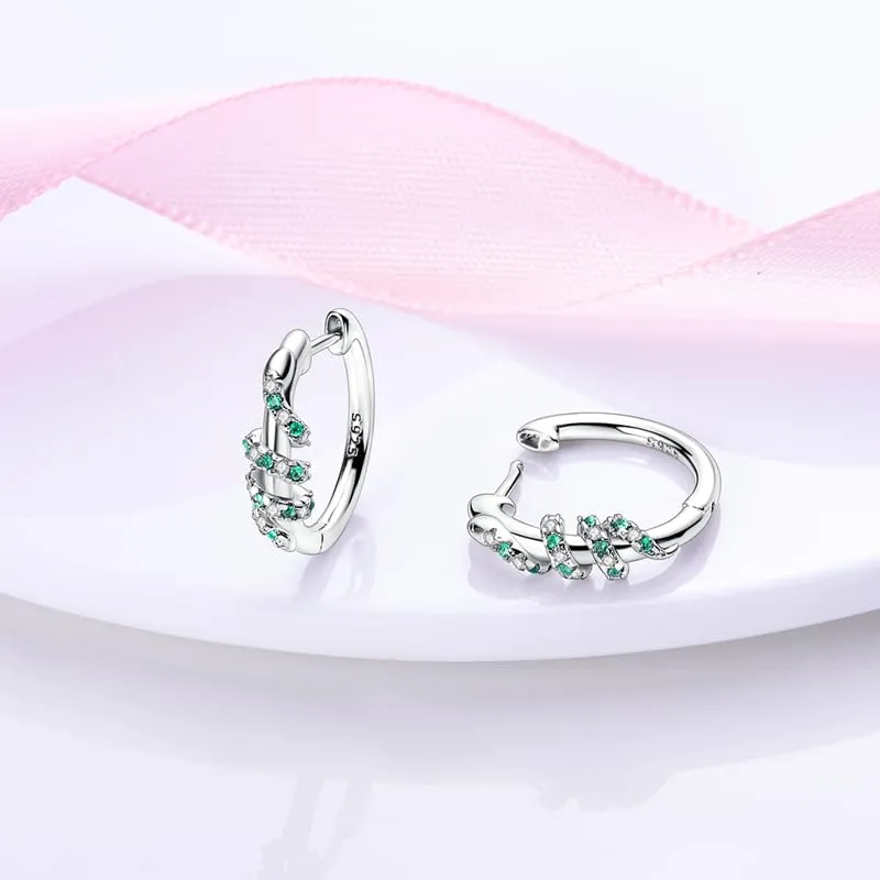 QIKAOLA S925 Orecchini in argento da donna Orecchini a cerchio ipoallergenici Orecchini Huggie con zirconia cubica - immagine 5