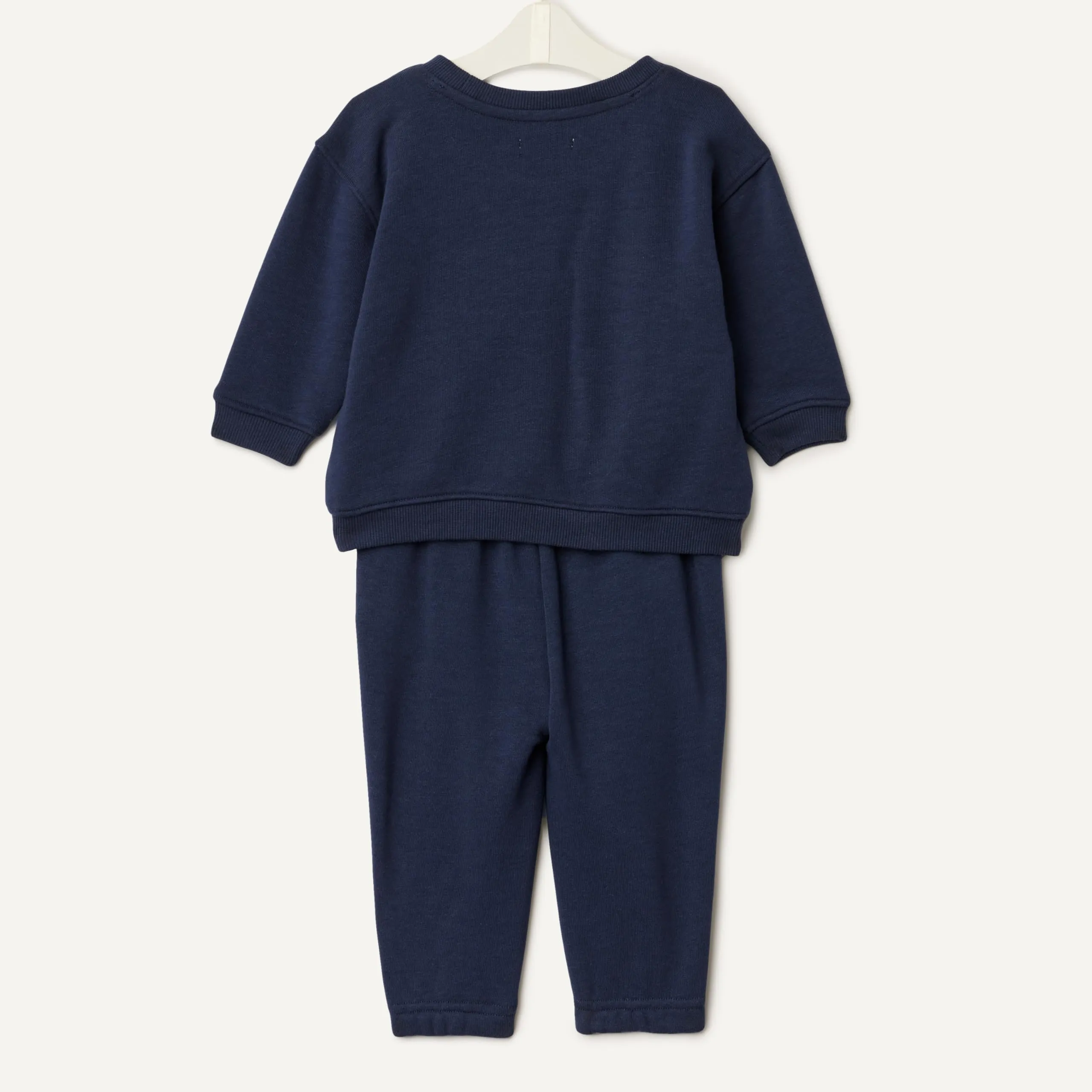 Amazon Essentials x Sofia Grainge Set Con Felpa E Pantaloni Sportivi Unisex - Bambini e ragazzi, Blu Marino, 4 anni - immagine 5