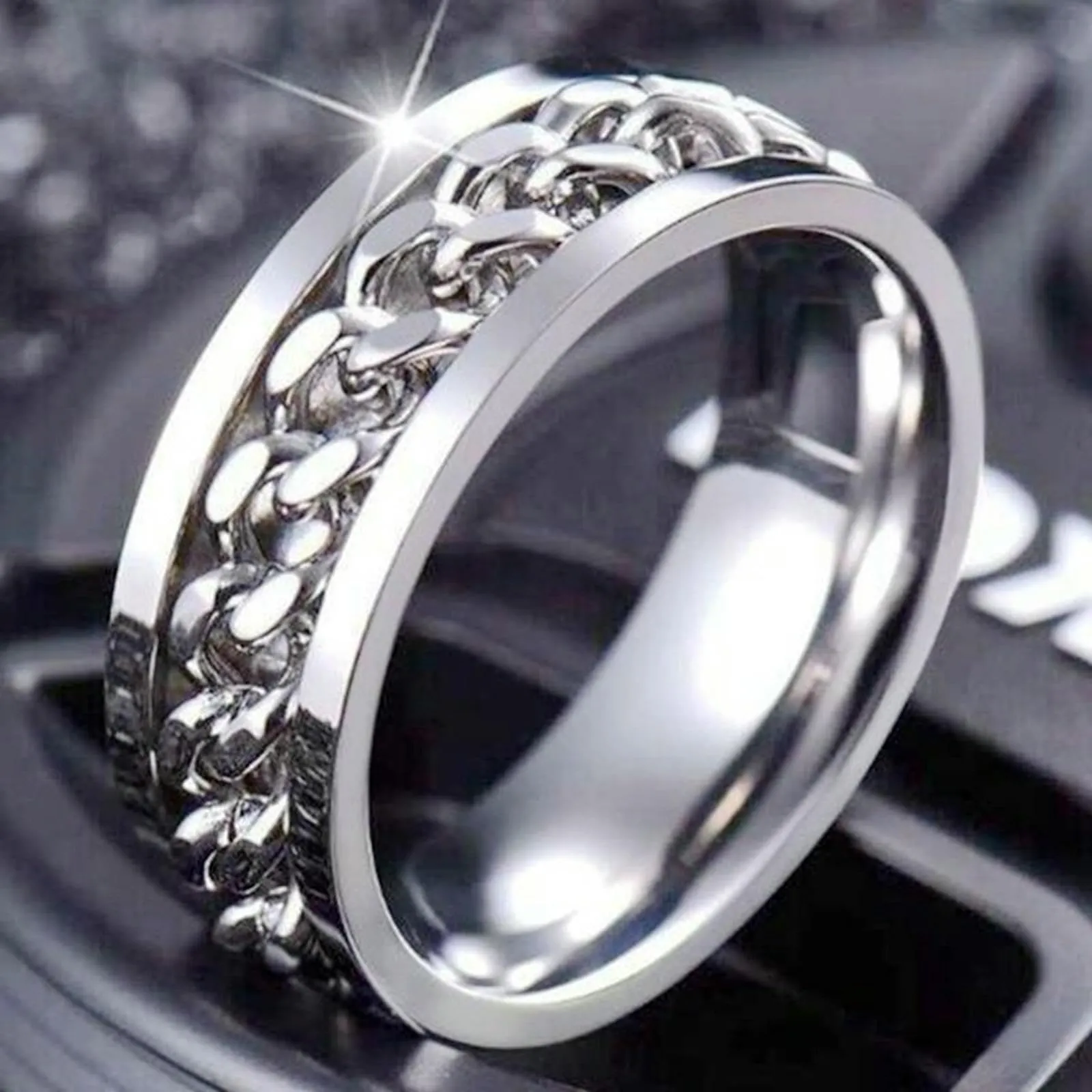 Jpltlvy Rotierender Kettenring aus Titanstahl für Männer Multifunktionaler Bieröffner Schmuck Accessoire im Industriestil Geschenk für Ihn - immagine 6