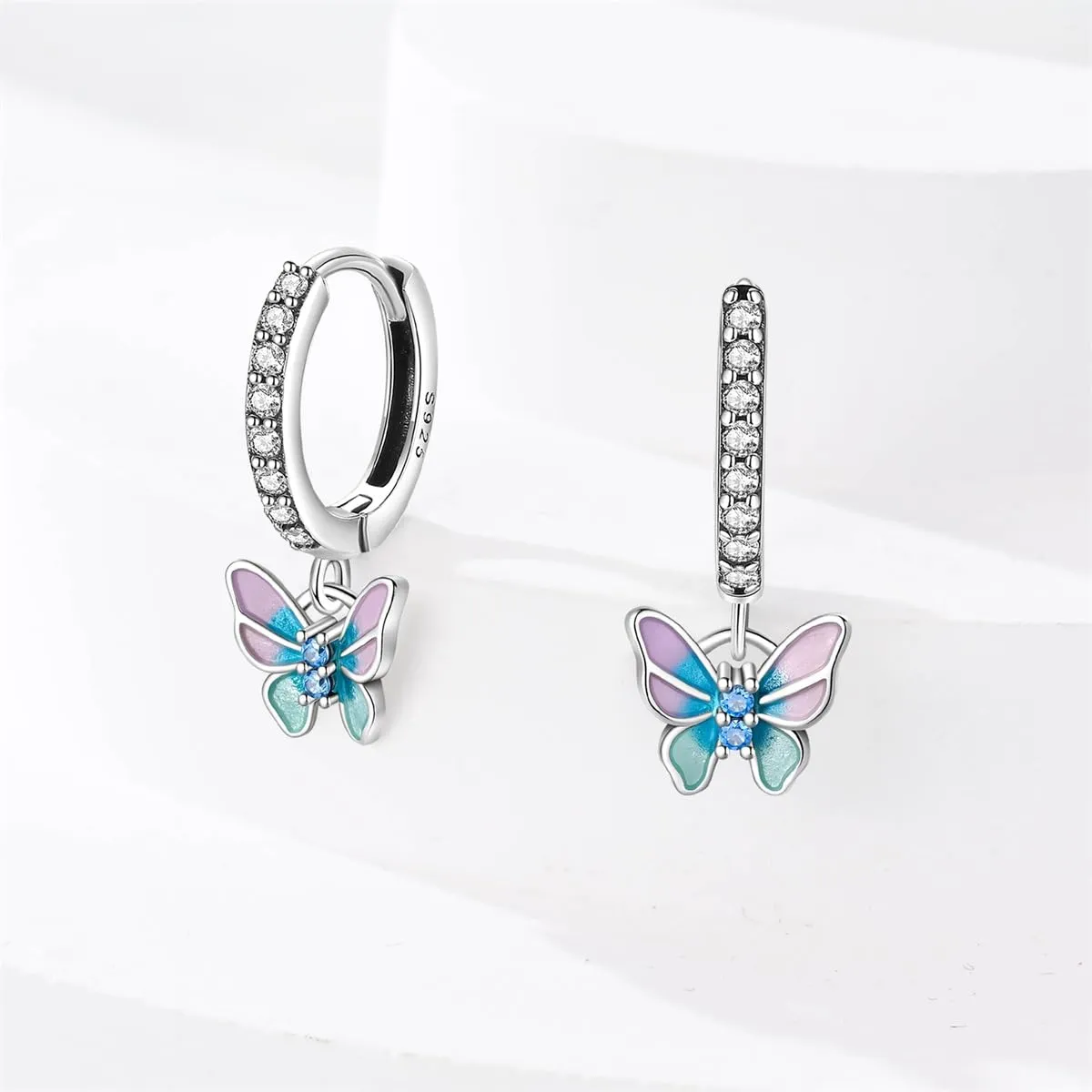 QIKAOLA S925 Orecchini in argento da donna Orecchini a cerchio ipoallergenici Orecchini Huggie con zirconia cubica - immagine 3
