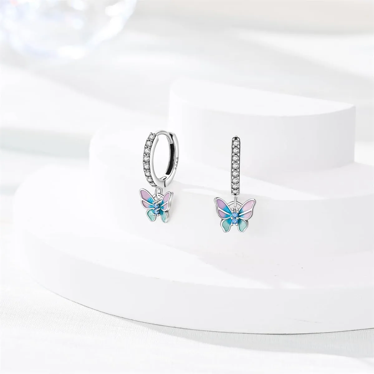 QIKAOLA S925 Orecchini in argento da donna Orecchini a cerchio ipoallergenici Orecchini Huggie con zirconia cubica - immagine 4