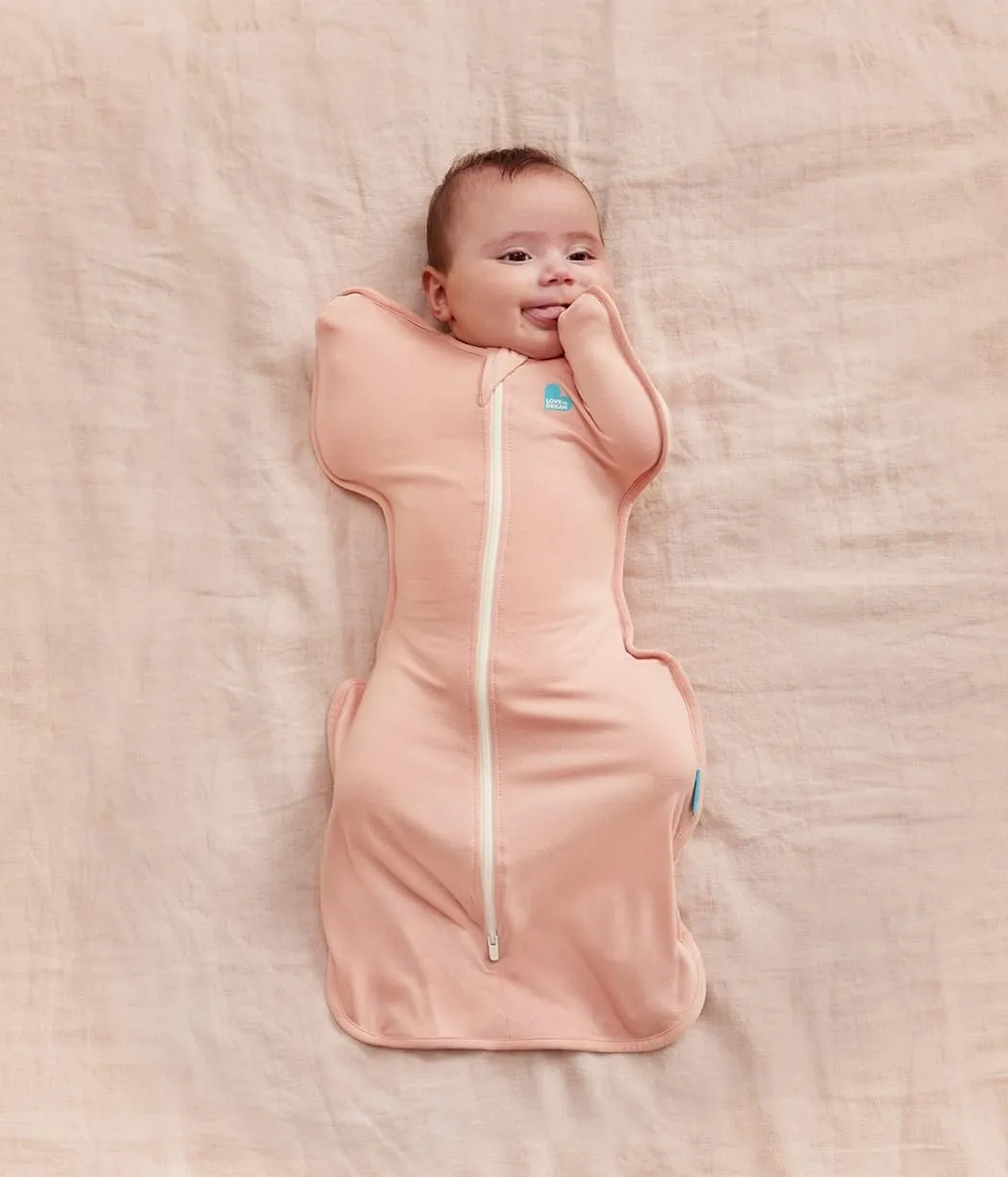 Love To Dream Swaddle UP, Neonato 2,2–3,8 kg - Rosa cipria | Vestibilità aderente, favorisce un sonno sano | 0,2 Tog per primavera ed estate (24–27°C) | Cotone e doppia cerniera - immagine 8