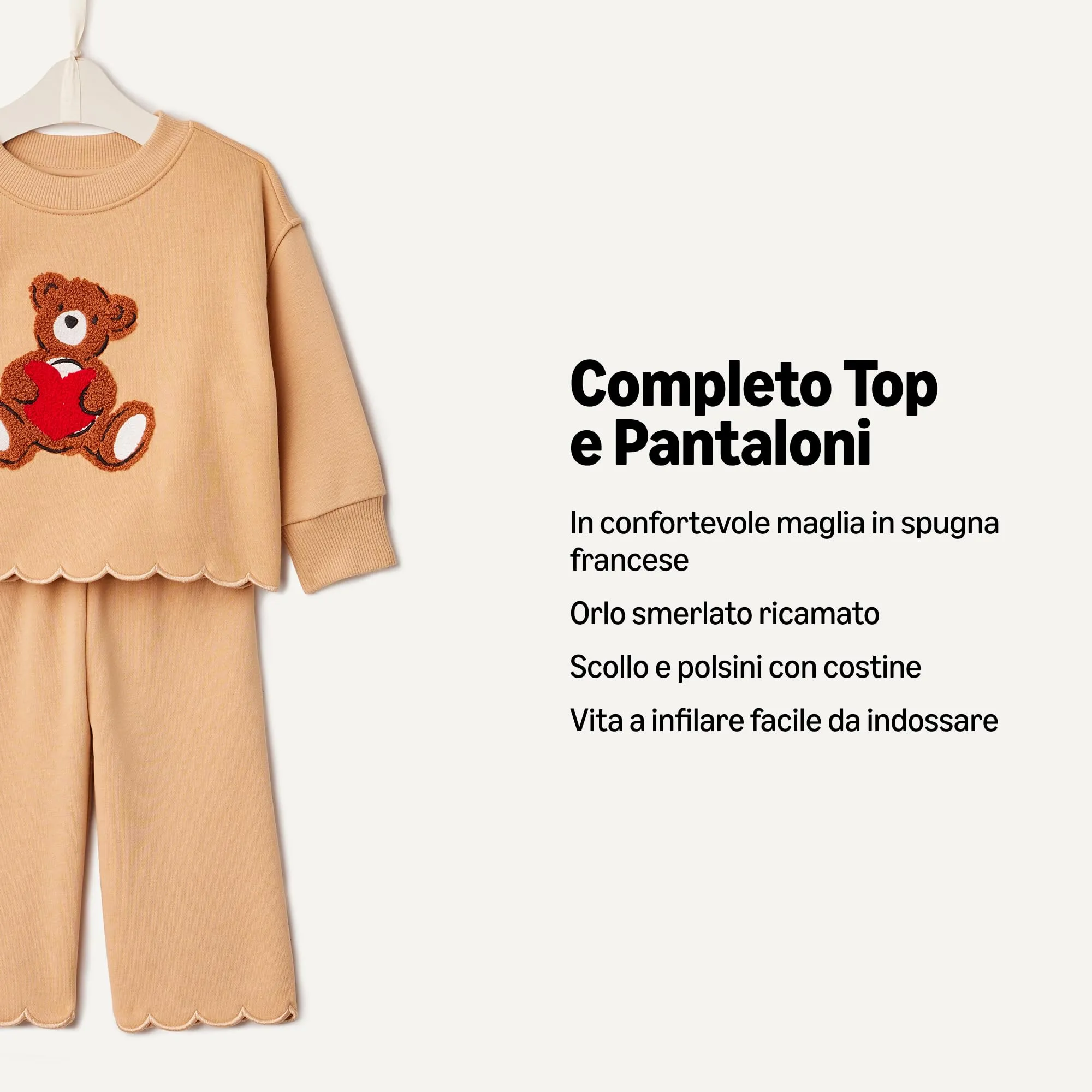 Amazon Essentials X Sofia Grainge - Set con Pantaloni e Top in Spugna Francese, Unisex, Cammello Chiaro, Cuore Grande Orso, 3T - immagine 2