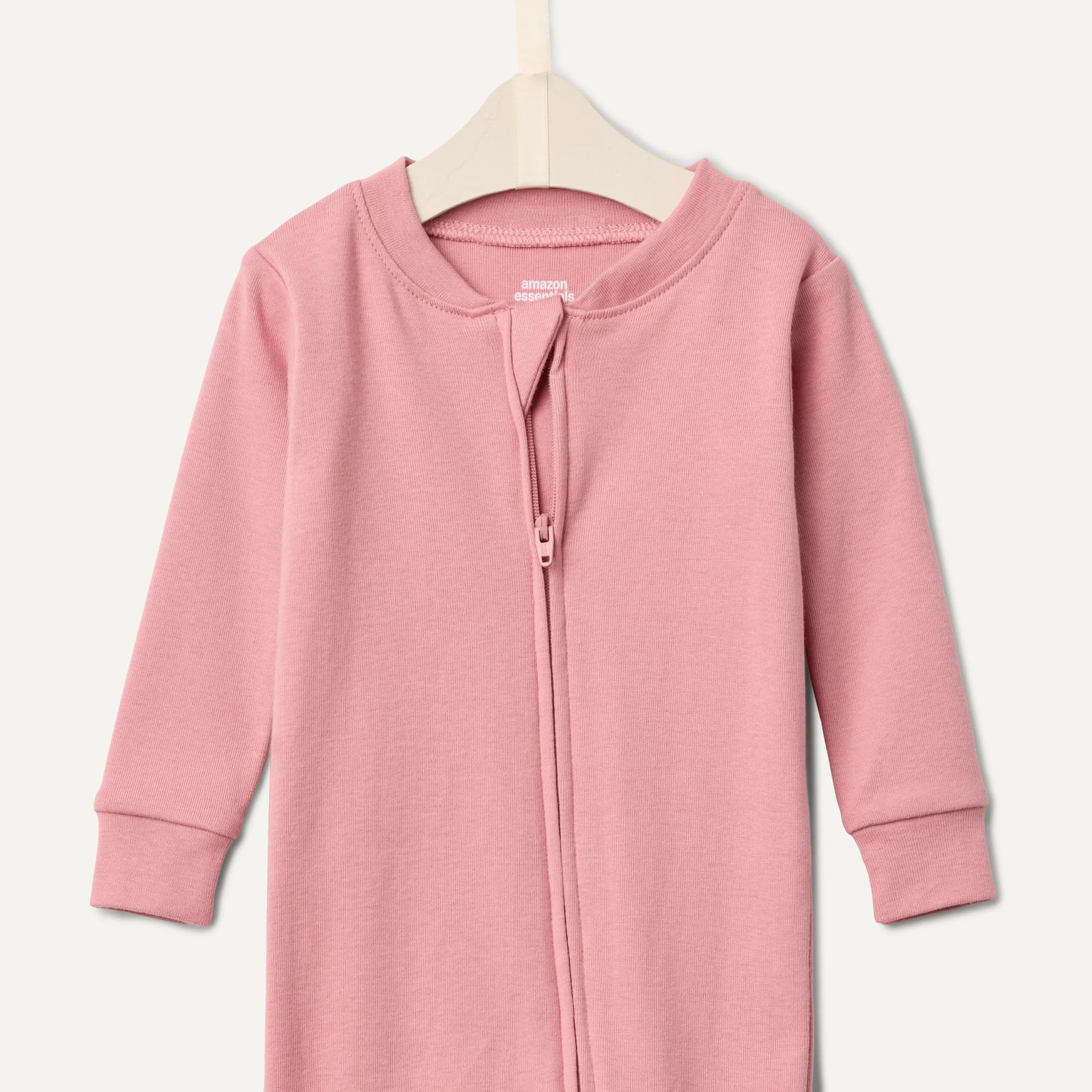 Amazon Essentials x Sofia Grainge Pigiami con Piedi Attillati in Cotone Unisex Bimbi, Pacco da 2, Cuori Multipli/Rosato, Prematuro - immagine 4