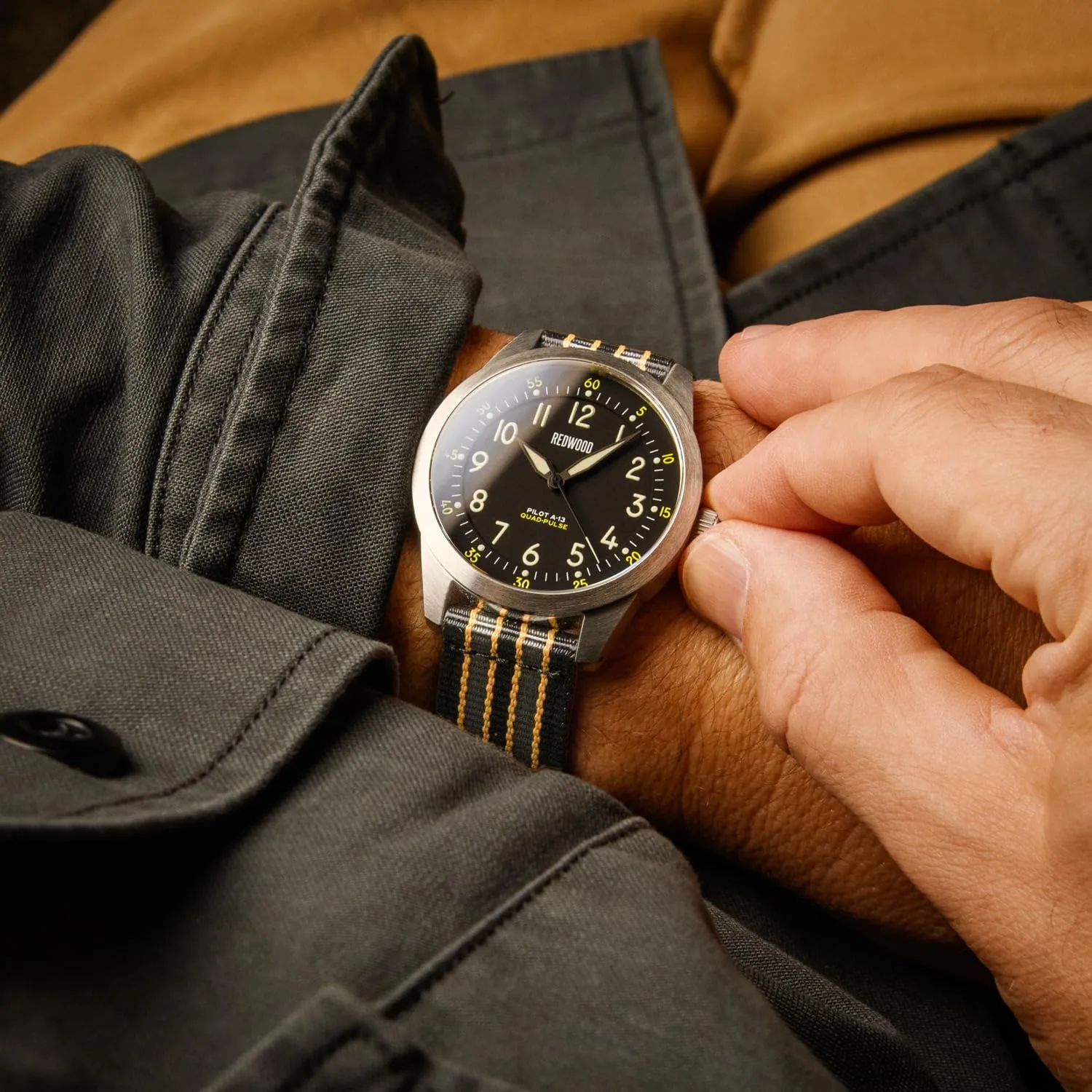 Archer Watch Straps - Cinturini in Nylon Premium a Sgancio Rapido (Nero, Grigio e Giallo, 20mm) - immagine 2