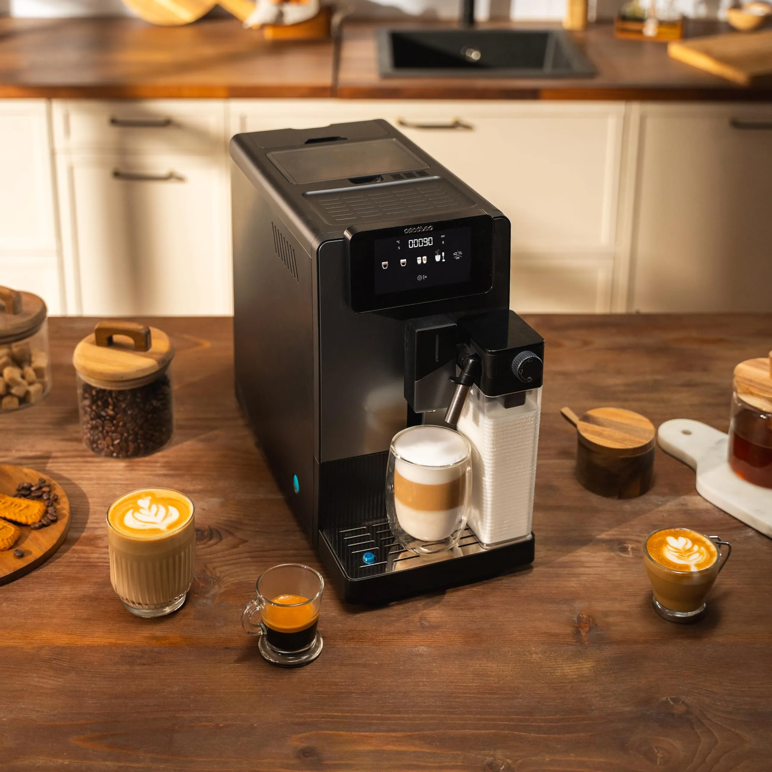 Cecotec Macchina da Caffè Superautomatica Cremmaet Latte. 1350W, 19Bar, Thermoblock, 6 Bevande, Vaporizzatore, 5 Livelli Macinatura, Serbatoio Caffé 150g, Latte 400ml, Acqua 1.1L, Pannello Tattile - immagine 3
