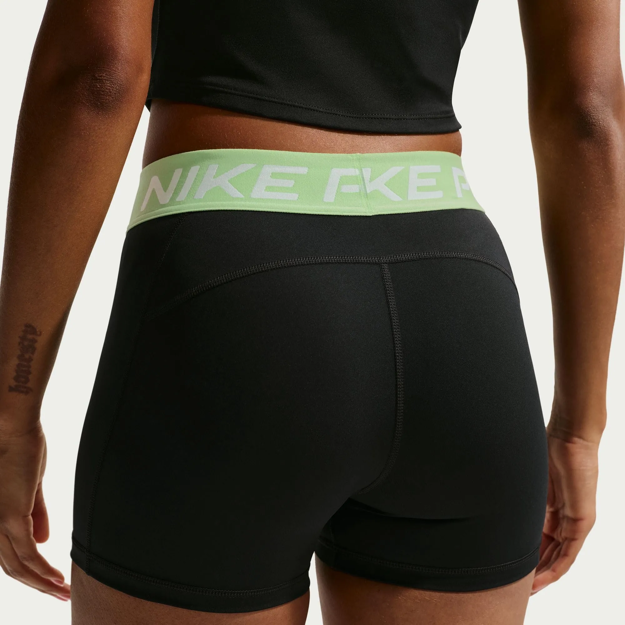 Nike Pantaloncini PRO Bike da Donna a Vita Media 7,5 cm, IQ1037 - immagine 5