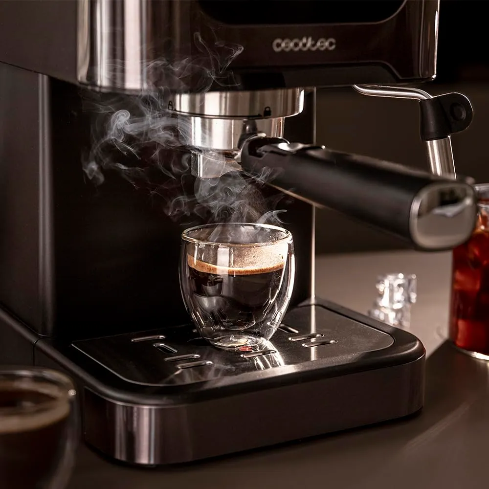 Cecotec Macchina da Caffè Espresso Power Espresso 20 Coldbrew. Caffè Espresso e Cappuccino, Caffè Freddo, 20 Bar di Pressione, Beccuccio Vapore Orientabile. Qualità Professionale A Casa. - immagine 7