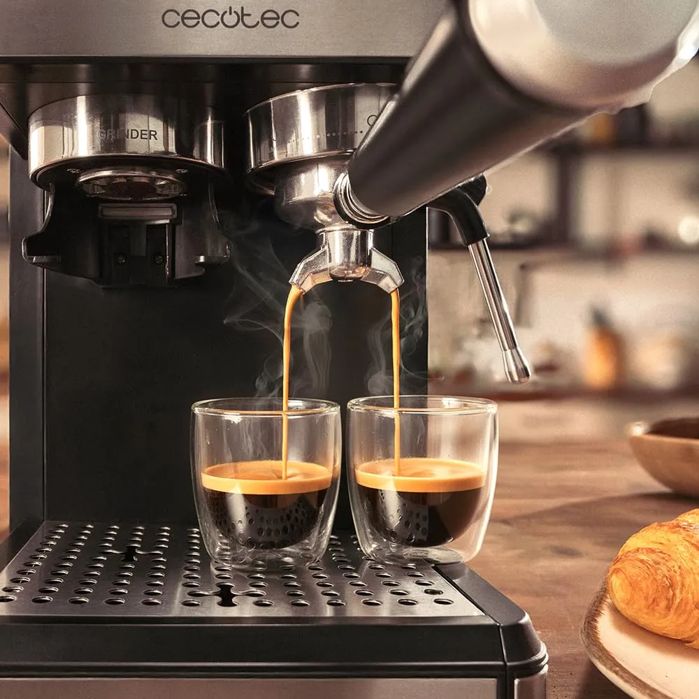 Cecotec Macchina Caffè Espresso Power Espresso 20 Grind+. 1350W, 20 Bar, Schermo Touch, Thermoblock, Serbatoio Acqua 1,7L, 20 Livelli Macinatura, Serbatoio Caffè 150g, Schiumatore Latte, Sicurezza - immagine 5