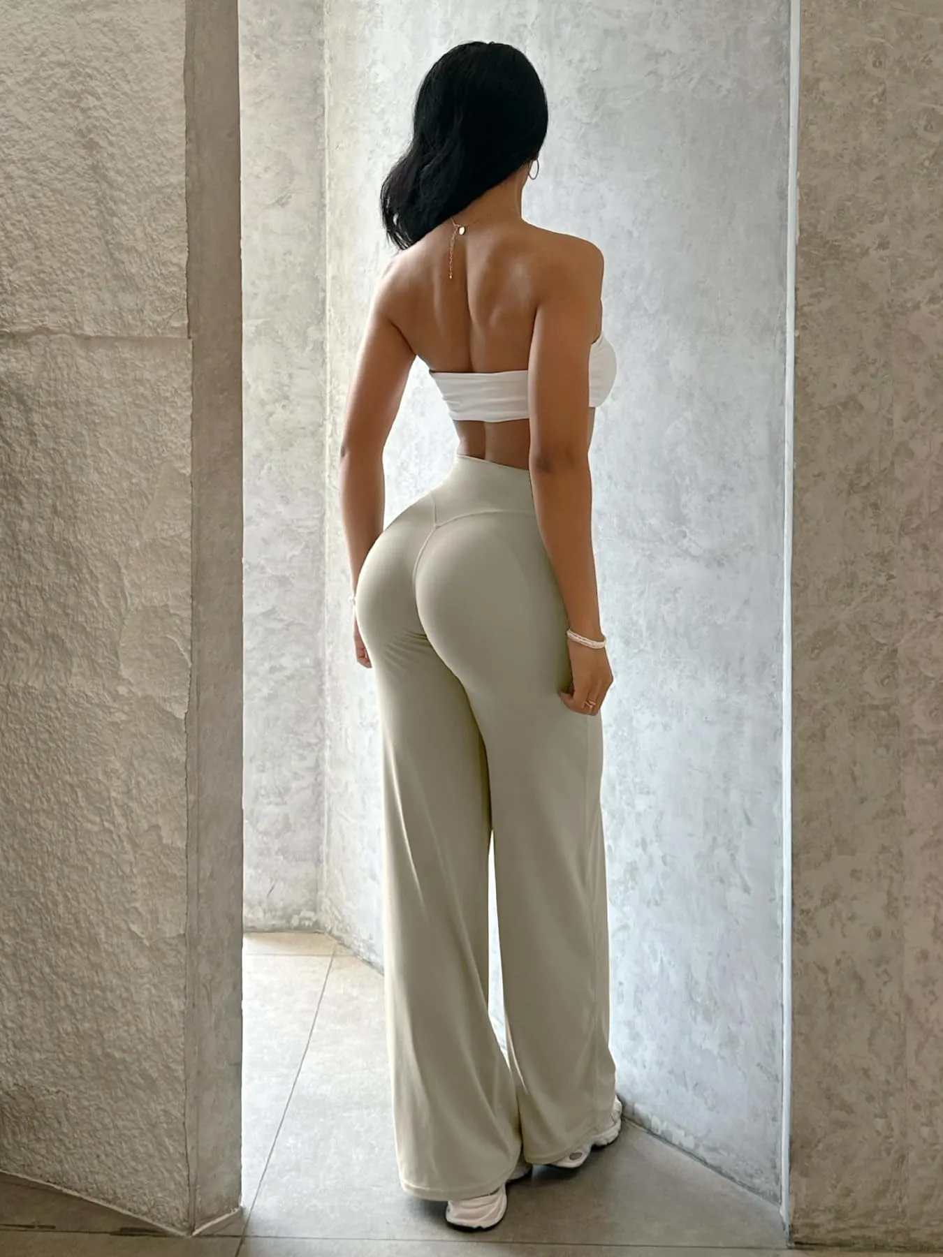 ZAAYO Leggings dritti da donna, senza cuciture, svasati, per yoga, palestra, sabbia chiara, XL - immagine 3