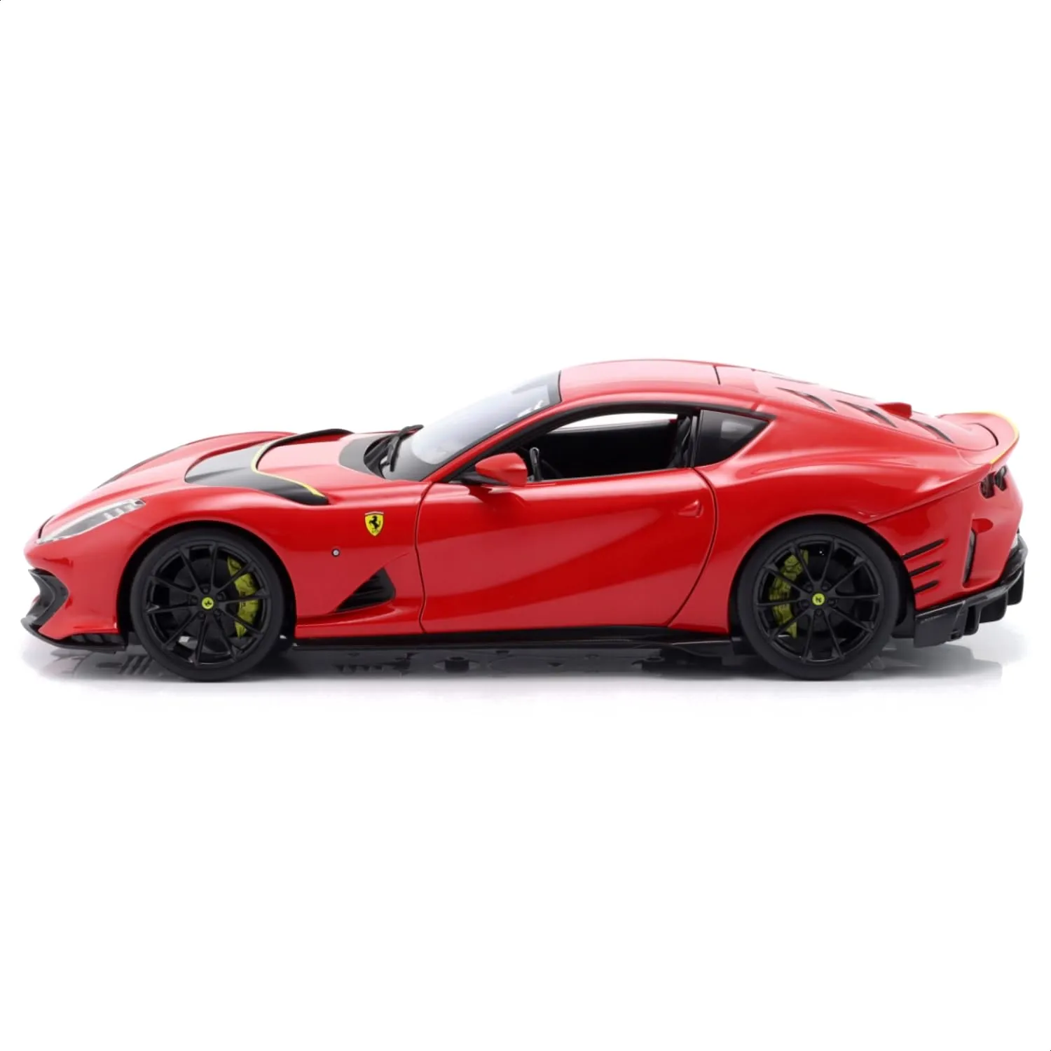 Bburago - Ferrari 812 Competizione 2021, Modellino Auto in Scala 1:18, Supercar Italiana ad Alte Prestazioni con Aperture Funzionali, Replica Dettagliata, Licenza Ferrari, Età Consigliata 36+ Mesi - immagine 6