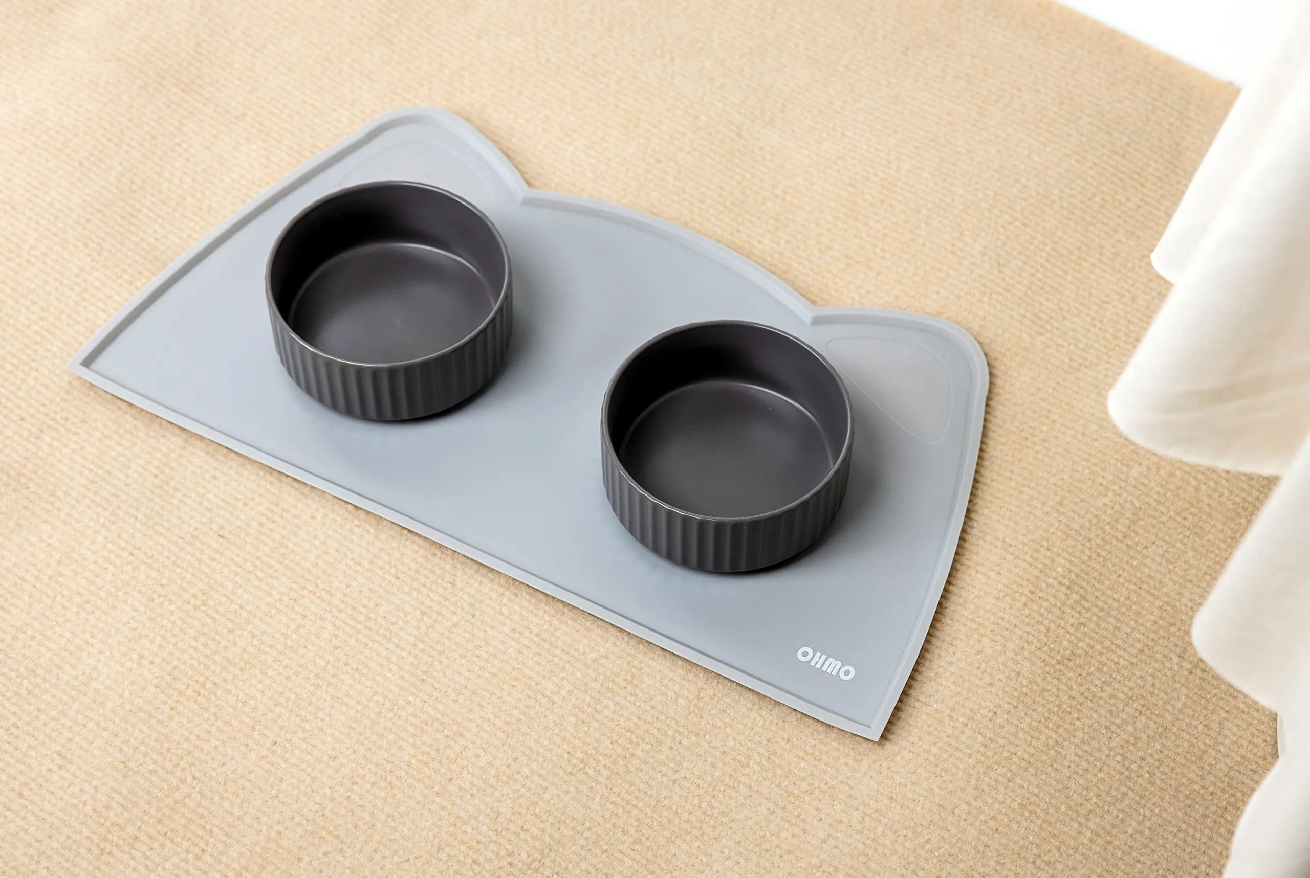 OHMO Tappetino Ciotola per Cani e Gatti in Silicone, Impermeabile Antiscivolo a Prova di Fuoriuscita per Cibo e Acqua, Facile da Pulire, 52x30cm, Cenere - immagine 3