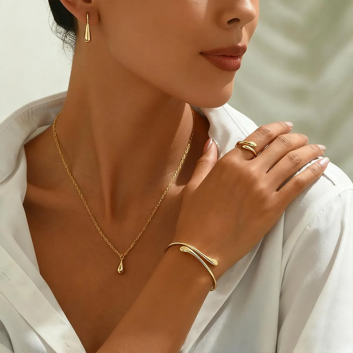 ALMLWIAJ Set di gioielli in oro 4 pezzi per donna, elegante collana a goccia bracciale anello e orecchini per ragazze, set di gioielli Eternal Droplet per tua moglie, fidanzata compleanno anniversario - immagine 2
